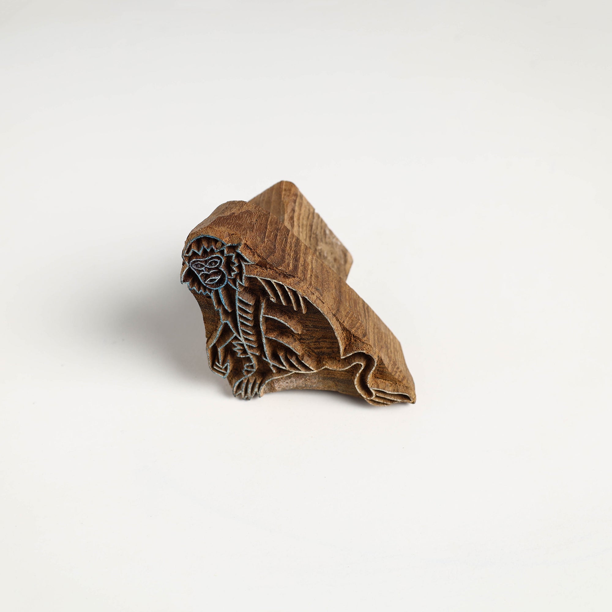 ITOKRI CRAFTS INITIATIVE Hand-carved Teak Wood Block by Gangadhar (Medium) 43
