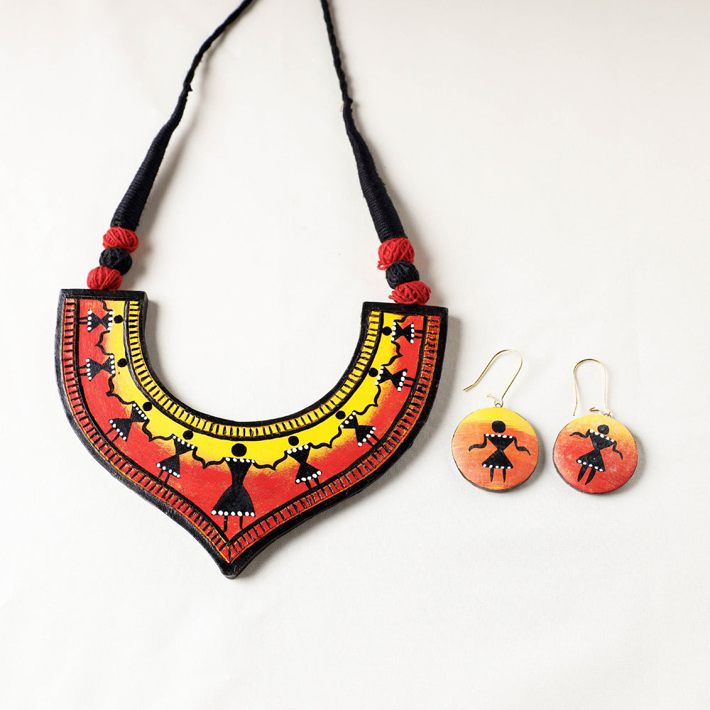 KHUSHBASH - HAPPY LOOM OF EAST Bishnupur Handpainted Terracotta Necklace Set - view 2