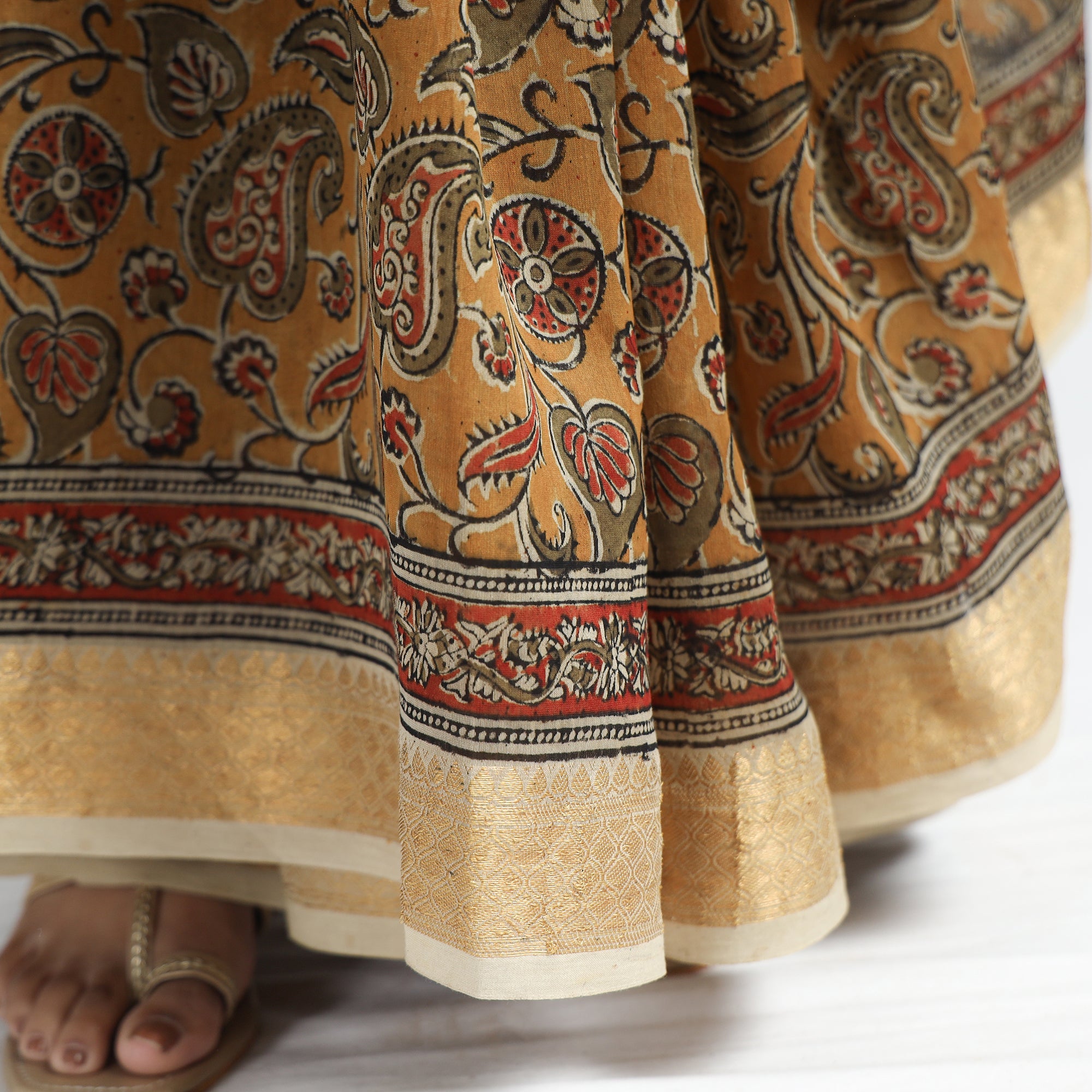 VENKATA BHANU KALAMKARI PEDANA Brown - Original Pedana Kalamkari Block Print Silk Saree - view 5