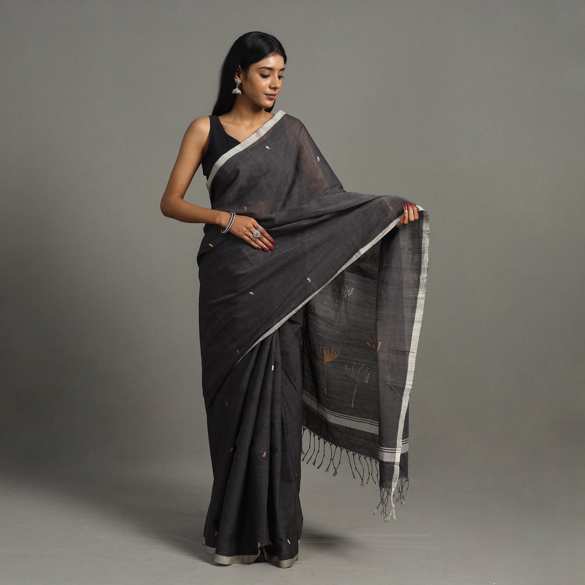 CREYO Black - Pollen Jamdani Cotton Handloom Saree 48 - view 2