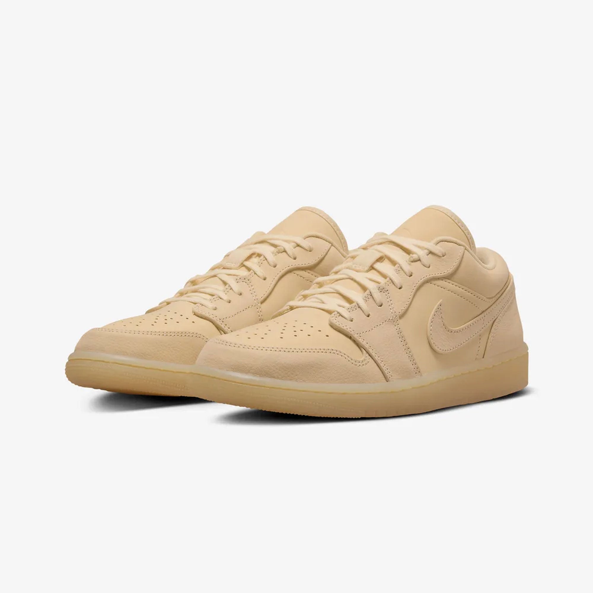 Jordan | AIR JORDAN 1 SE { PALE VANILLA/PALE VANILLA-PALE VANILLA - view 2