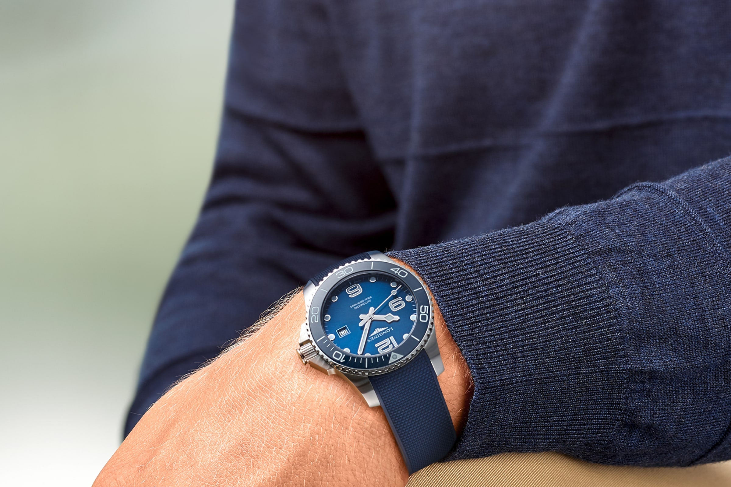 Longines Hydroconquest Blue dial Men 43mm - view 2