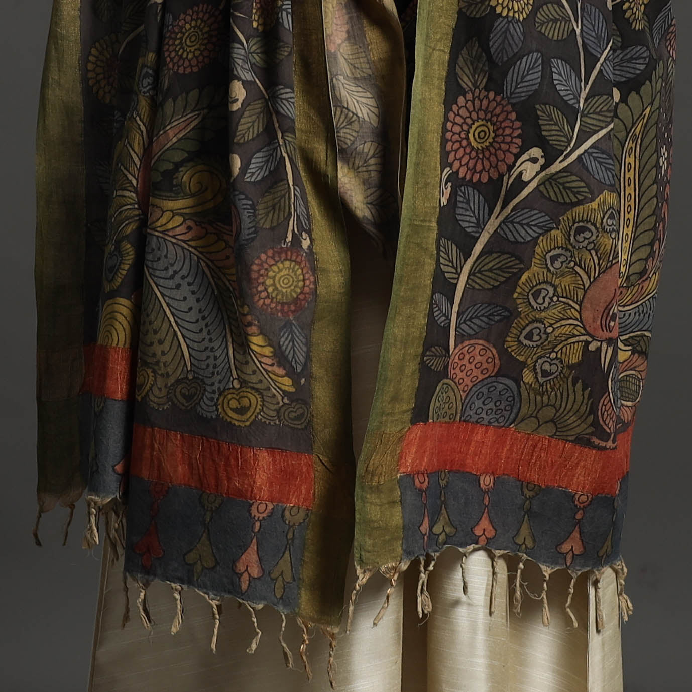 SOUTH KARGHA Black - Mangalagiri Cotton Handpainted Pen Work Kalamkari Dupatta 33 - view 4
