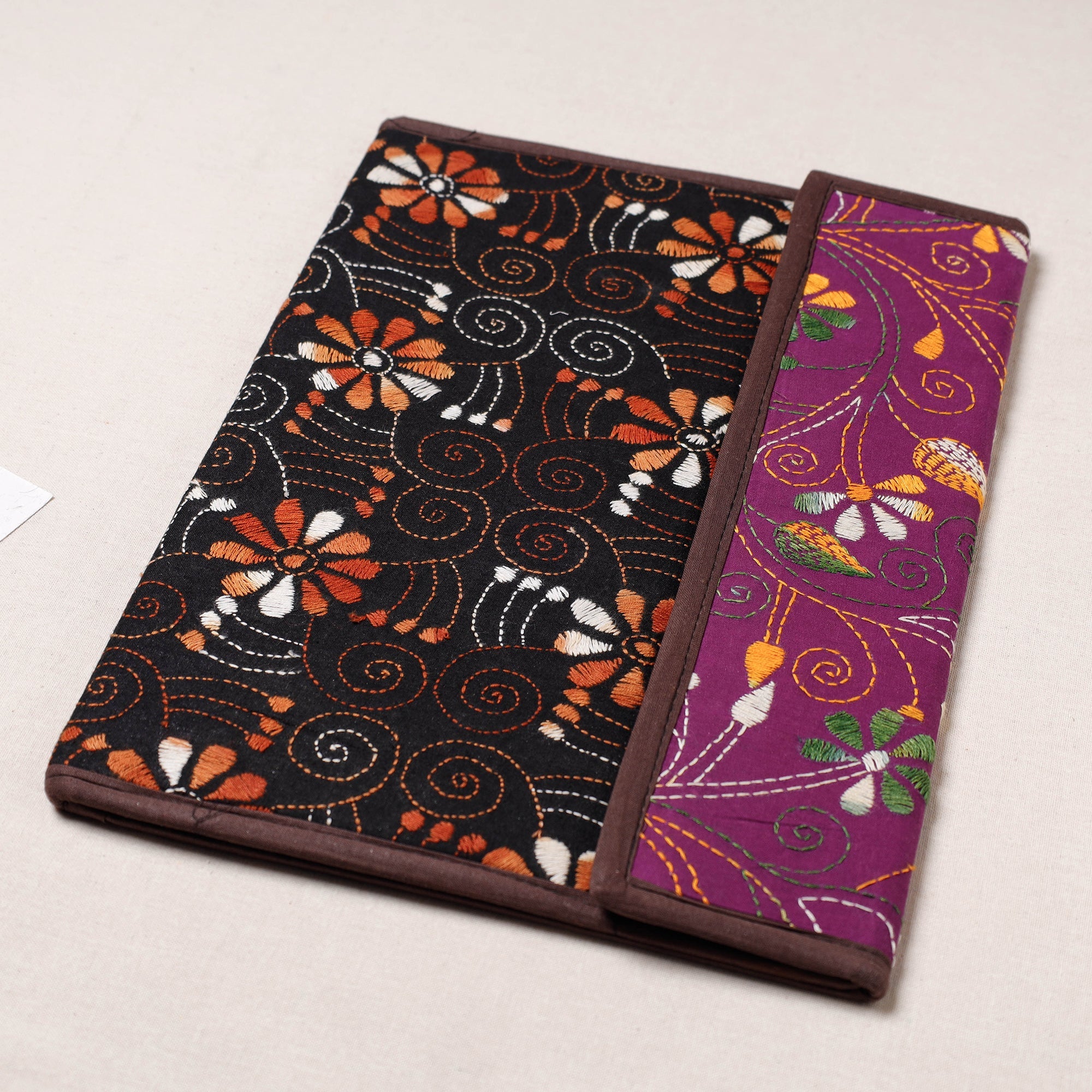 ASALKAAR Bengal Kantha Work Handcrafted File Folder - view 2