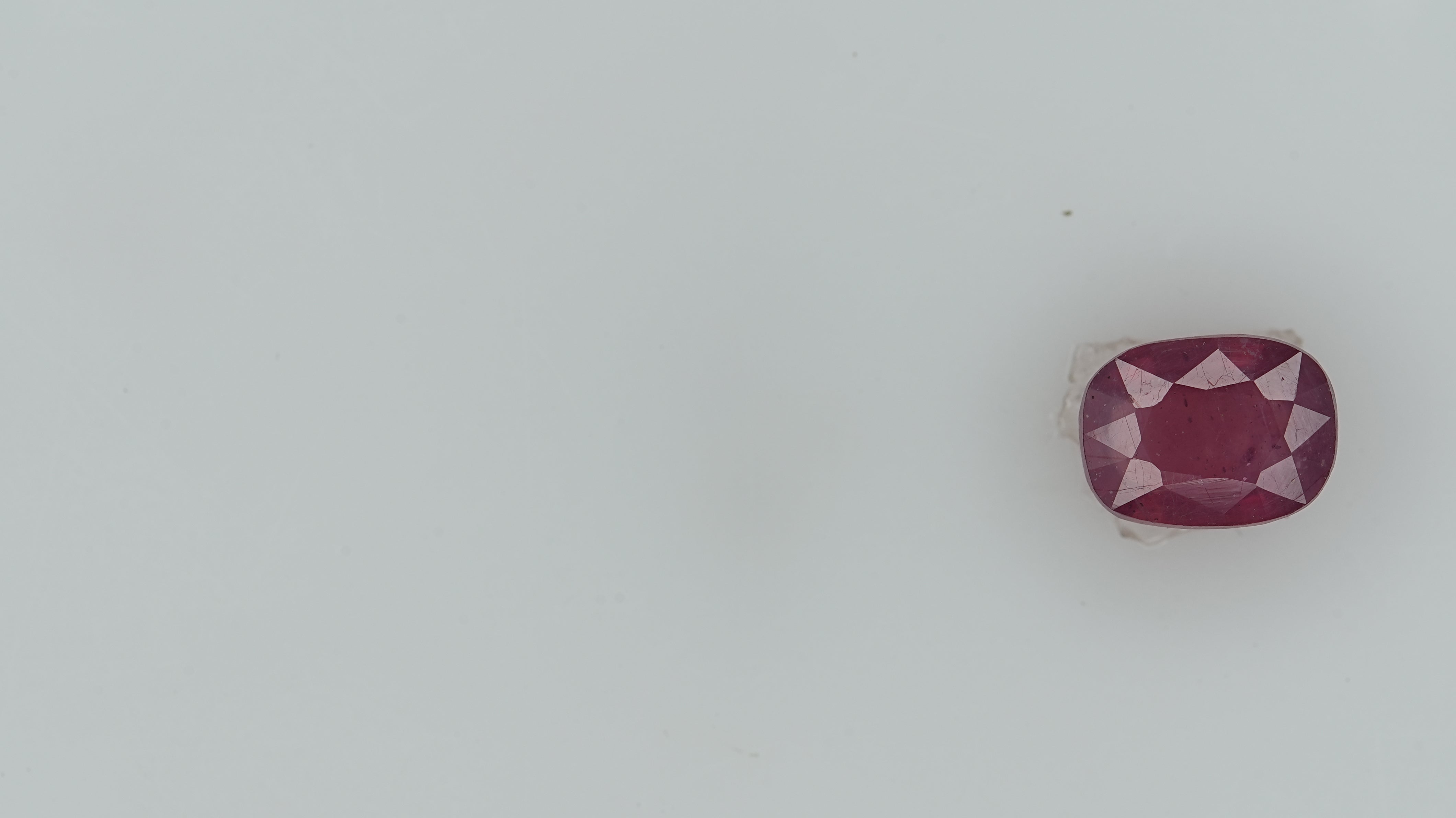 Gemsmantra Ruby - 4.02 Carats (4.422 Ratti) - view 2