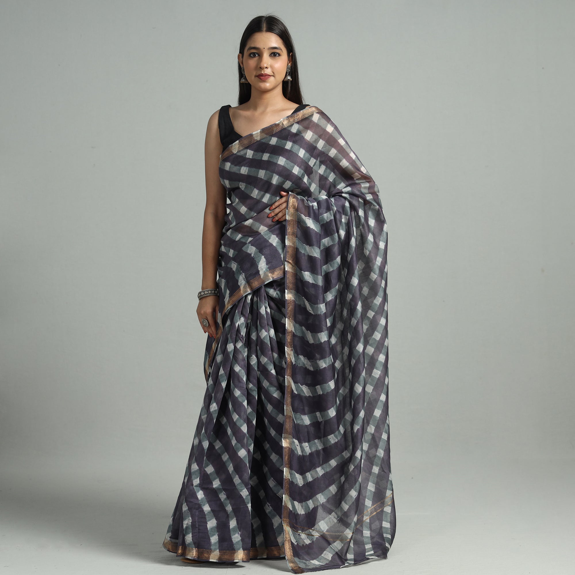 LEHARIYA BY BADSHAH MIYAN Black - Leheriya Tie-Dye Mothra Chanderi Silk Saree with Zari Border 45