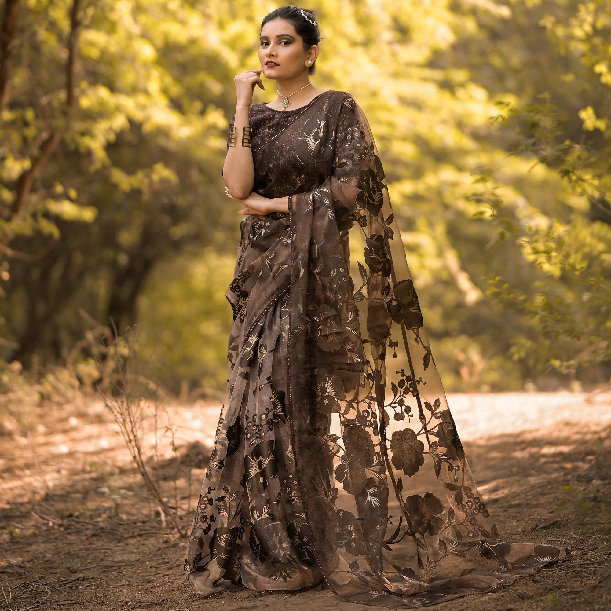 Peachmode Brown Partywear Piping Stone Velvet Zari Organza Saree