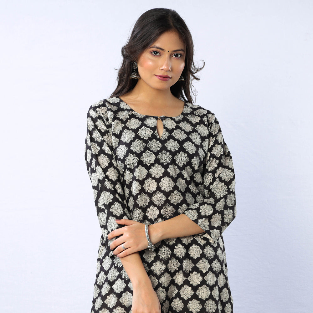 ITOKRI CASUALS Black & White - Flower Buta Bagru Block Printed Cotton Long Straight Kurta