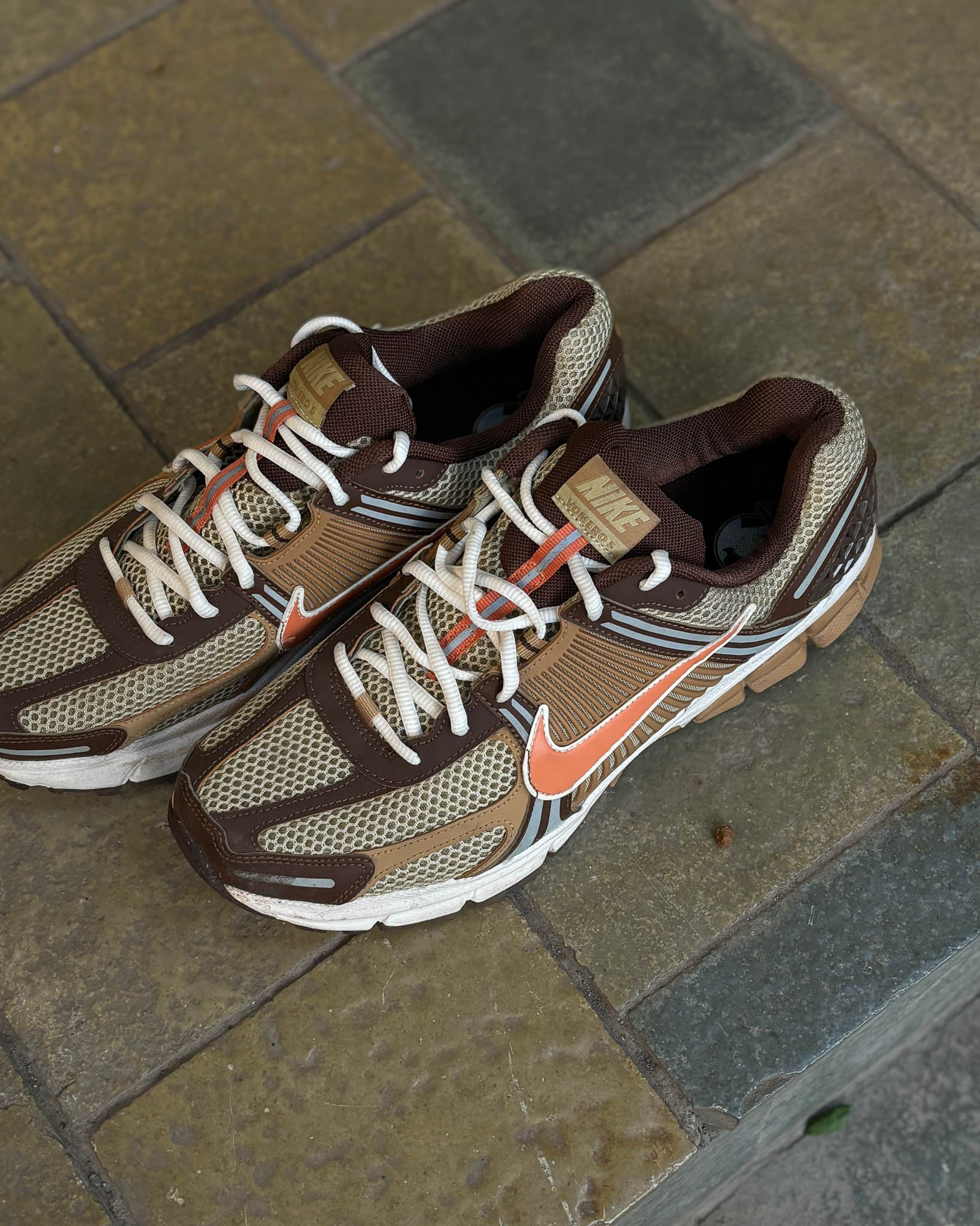 Nike Zoom Vomero 5 Wheat Grass Cacao Wow - view 2