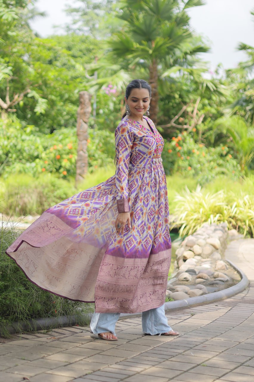 ClothsVilla.com White Designer Printed Kurti in Heavy Cotton with Kutchi Gamthi Lace and Kodi Work
