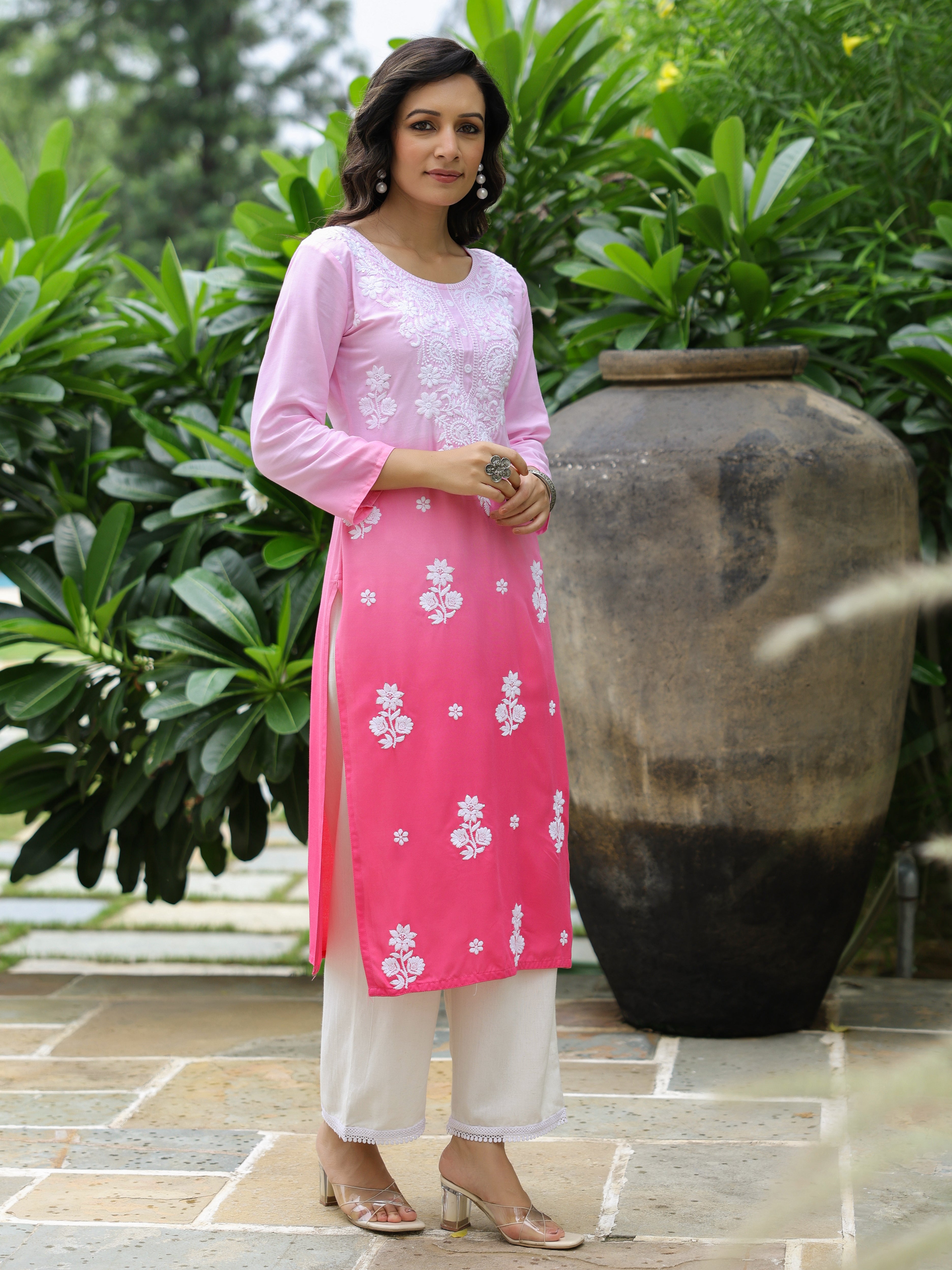 Fashor Blue Ombre Dyed & Chikankari Embroidered Straight Fit Kurta - Pink - view 3