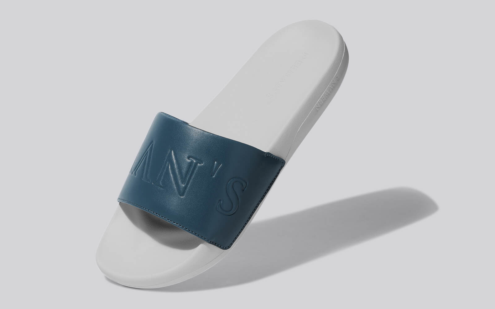 Neeman's Cushy Slides : White-Blue