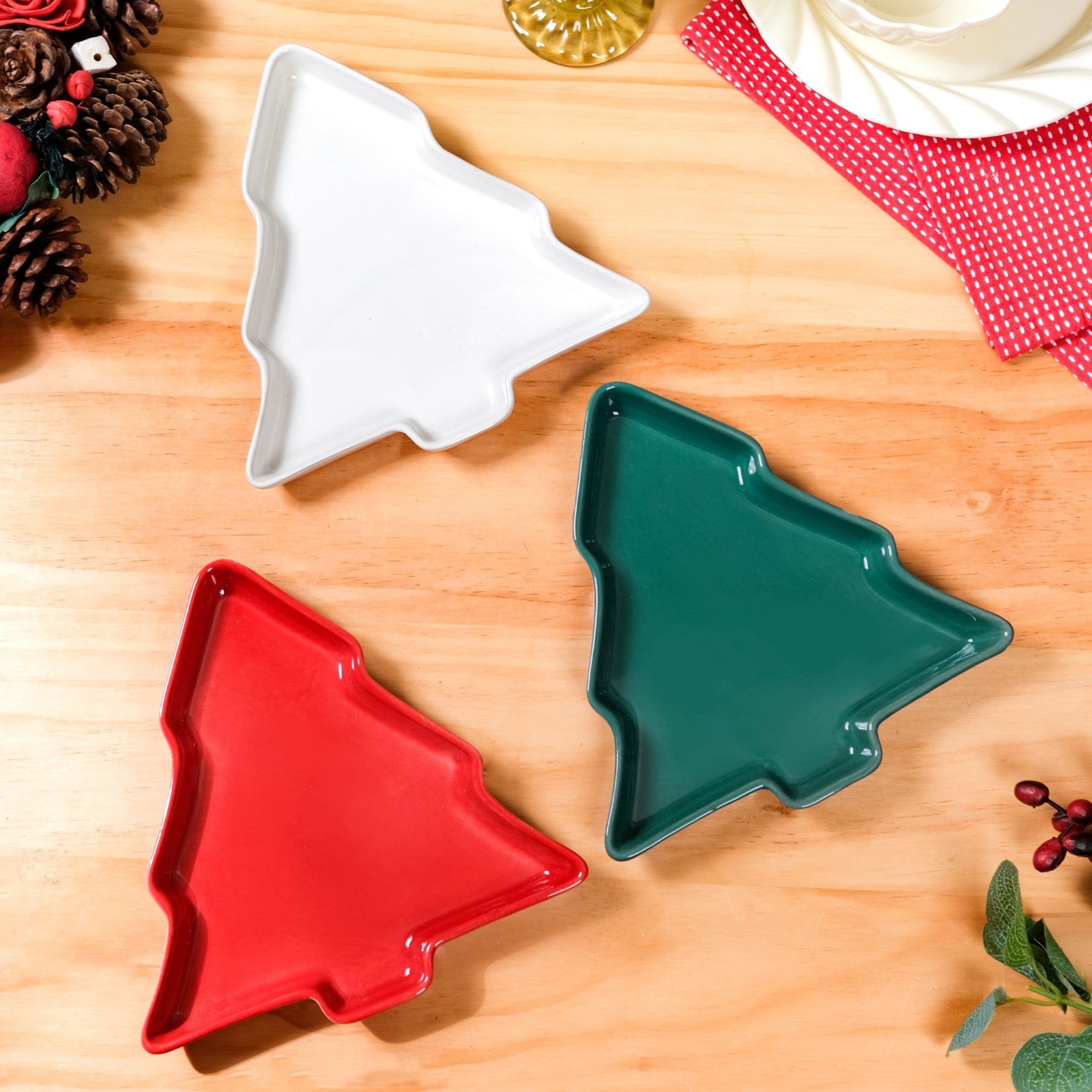 Nestasia Christmas Tree Snack Plates Set Of 3 - view 9