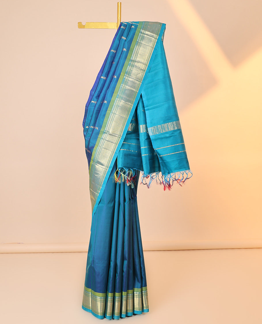 Pothys Blue buttas kancheepuram silksaree, zari design pallu & contrast border of panner sombu,banaras,muthu,mayil kann