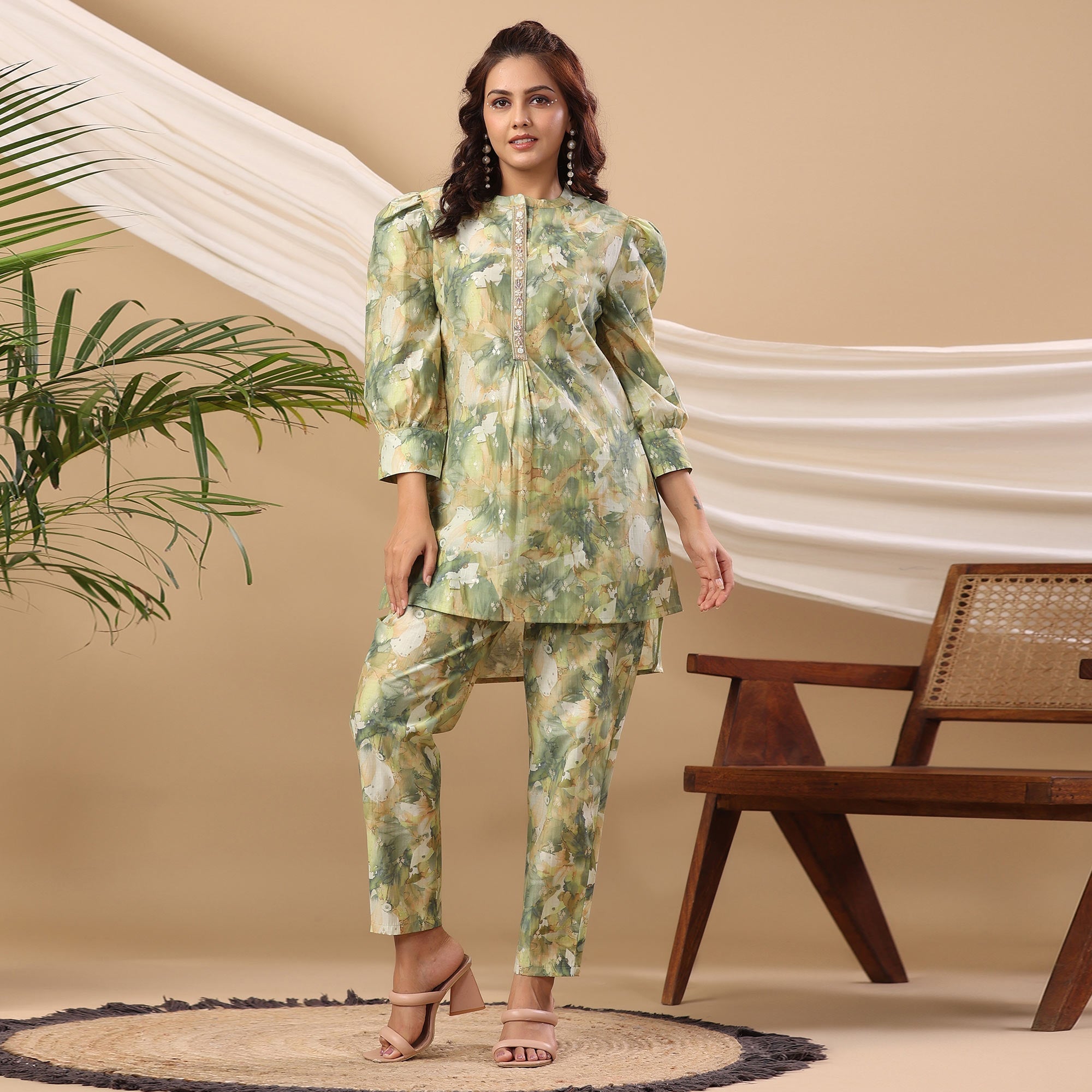 BlackTree green-floral-printed-cotton-silk-co-ord-set - view 2