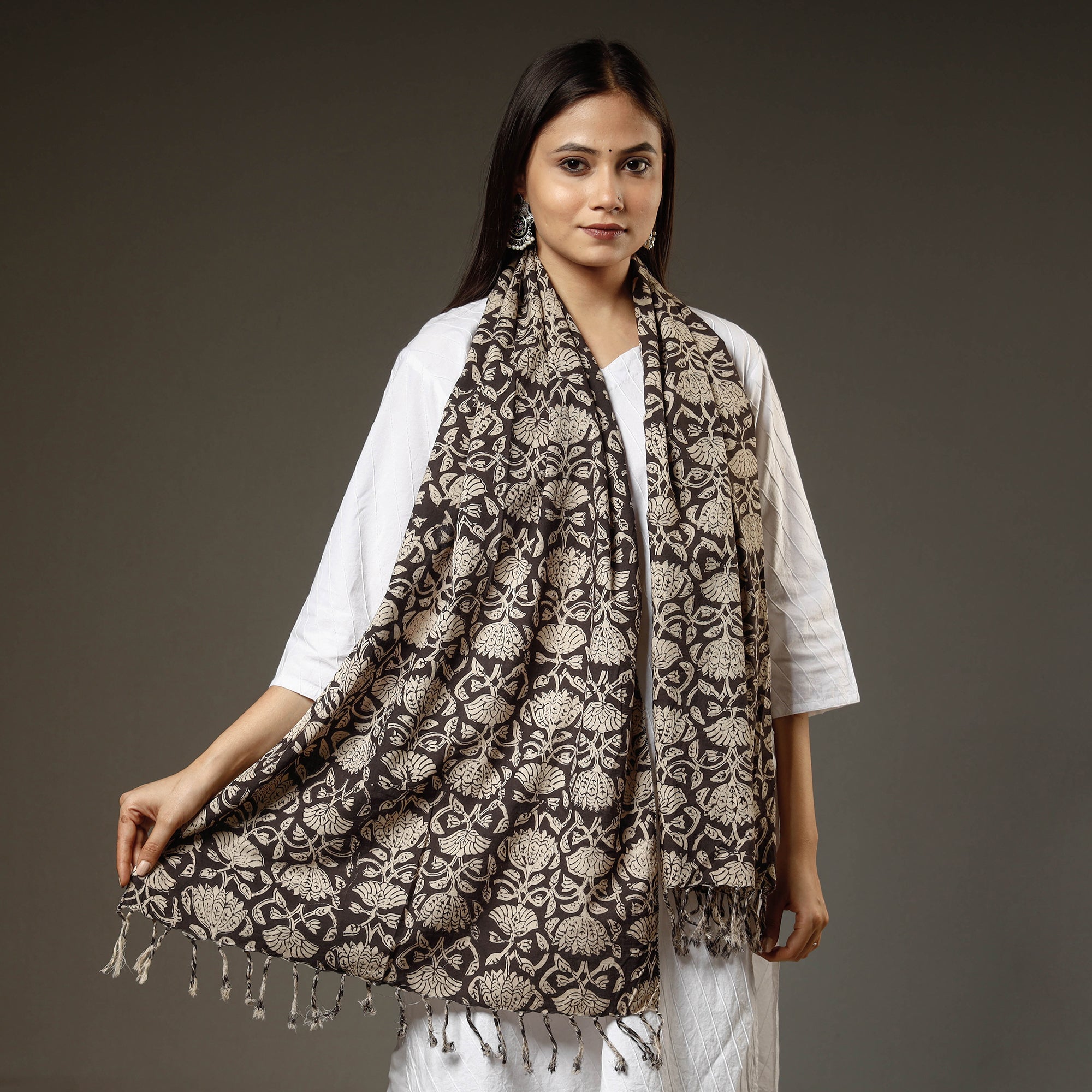 HAVELI CHRONICLES Brown - Block Printed Cotton Sanganeri Stole 06 - view 2
