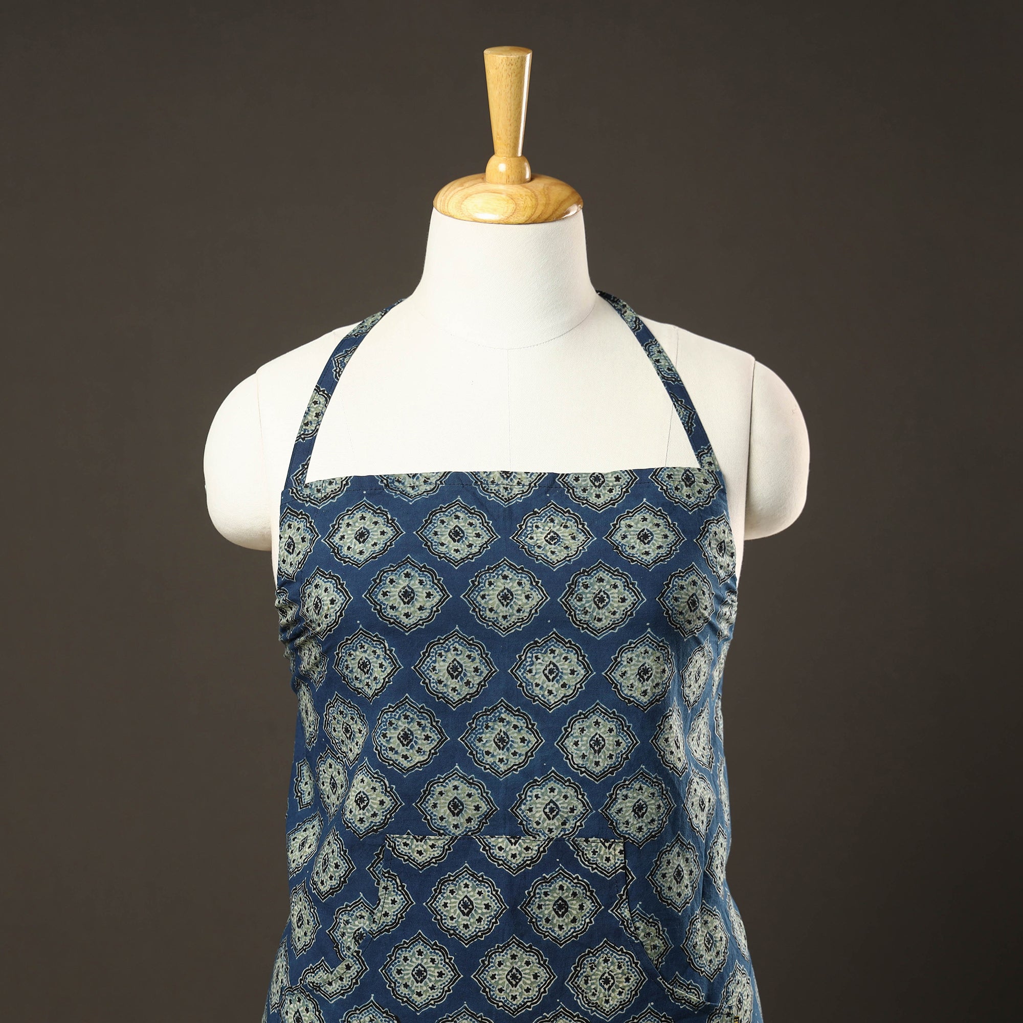 ITOKRI CRAFTS INITIATIVE Ajrakh Block Printed Cotton Apron with Pocket 32 - view 2