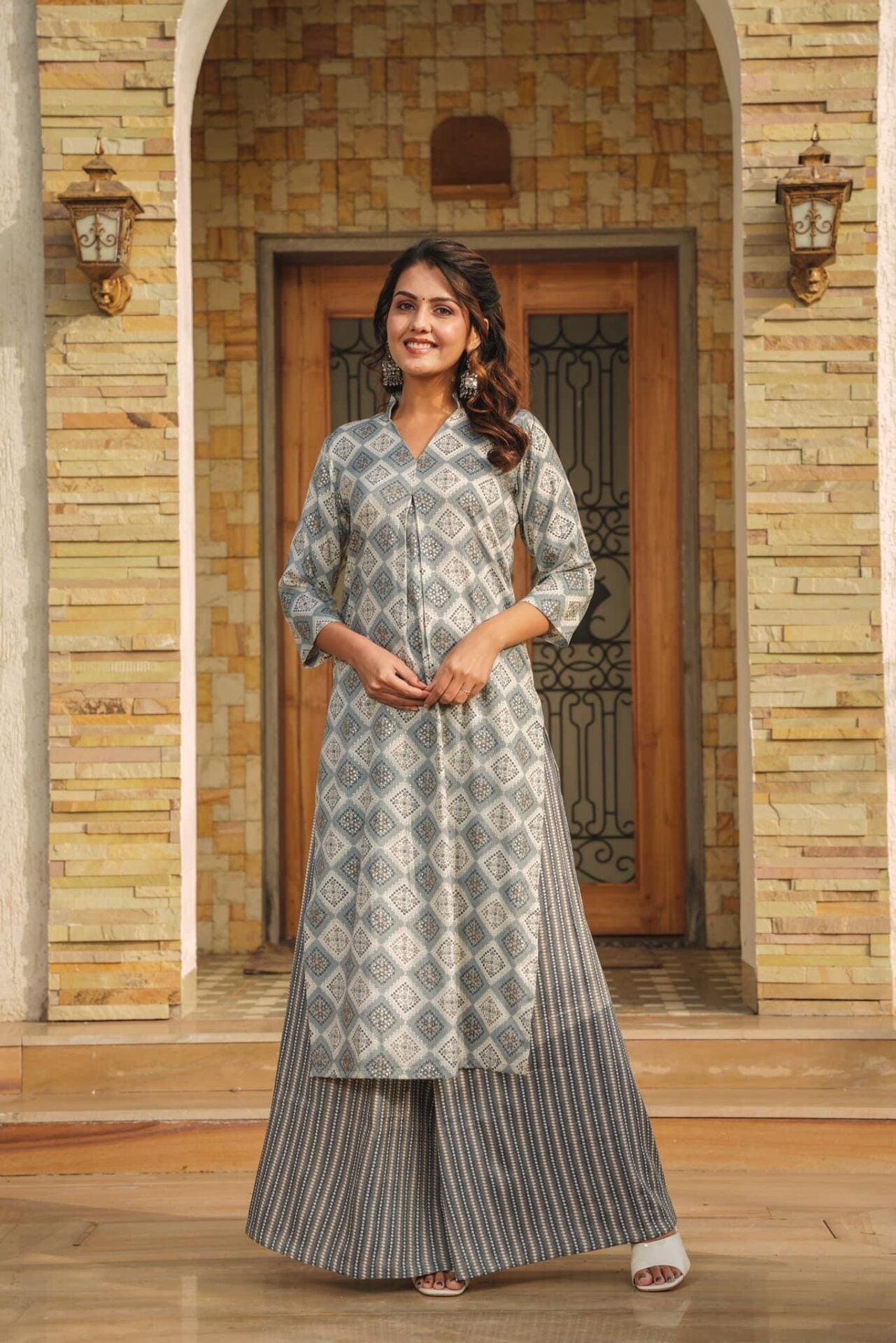 Idaho-o Harbor Grey Kurta-palazzo Set