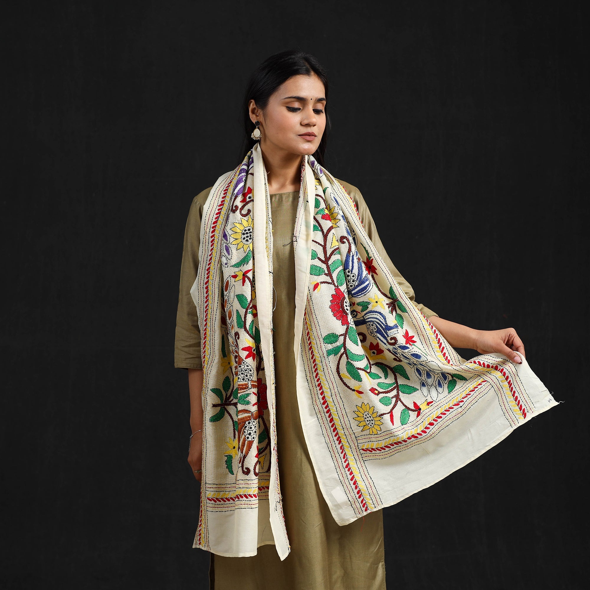 AFROZA KHATUN KANTHA ARTISTAN Beige - Handloom Tussar Silk Bengal Kantha Work Stole 73 - view 3