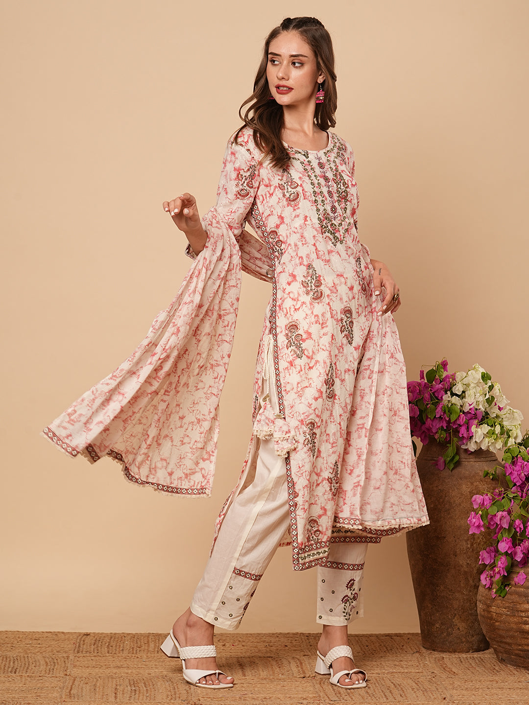 Fashor Abstract Printed & Ethnic Embroidered Straight Kurta with Pant & Dupatta - Off White - view 4