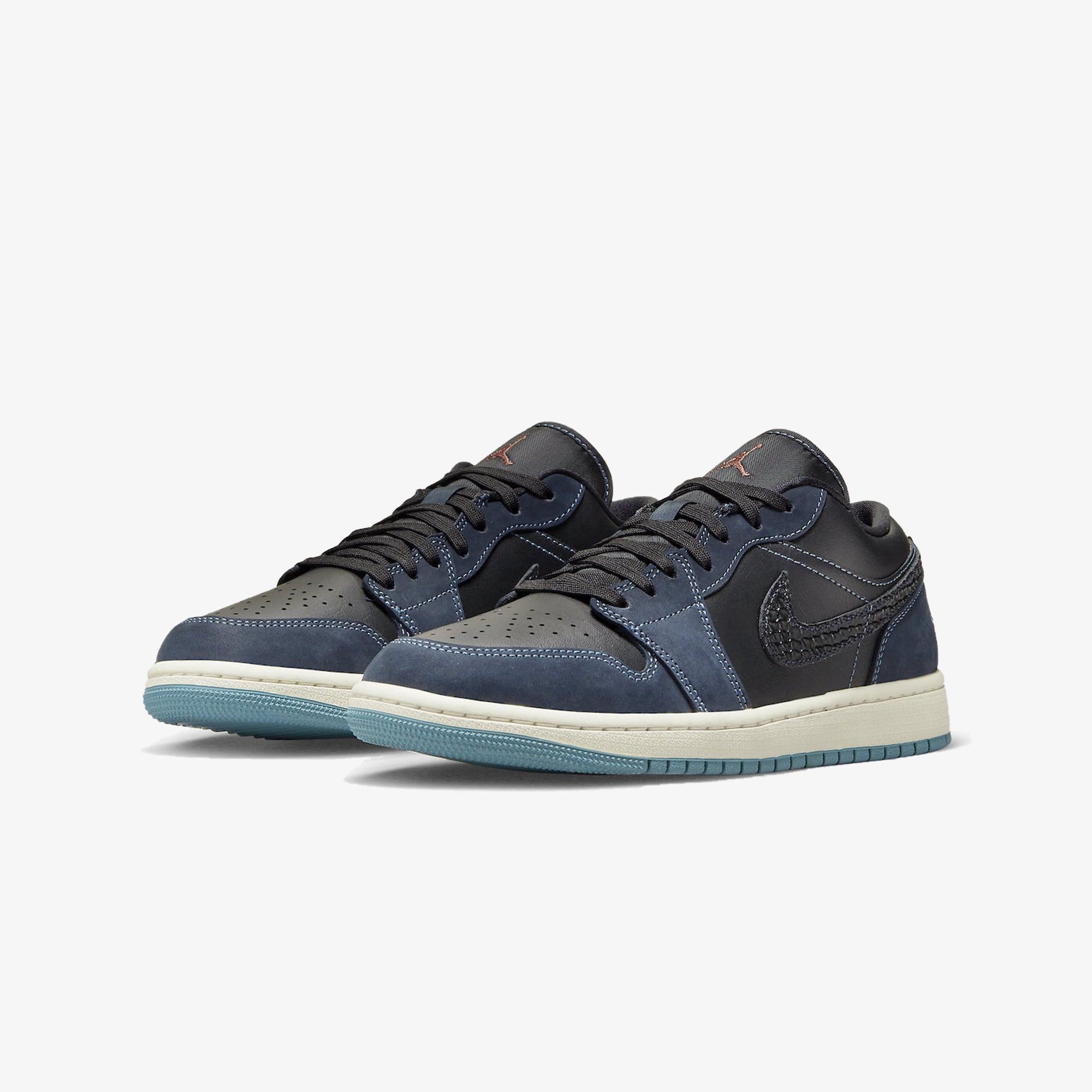 Jordan | AIR JORDAN 1 LOW SE { BLACK/BLACK-DARK OBSIDIAN-SAIL - view 2