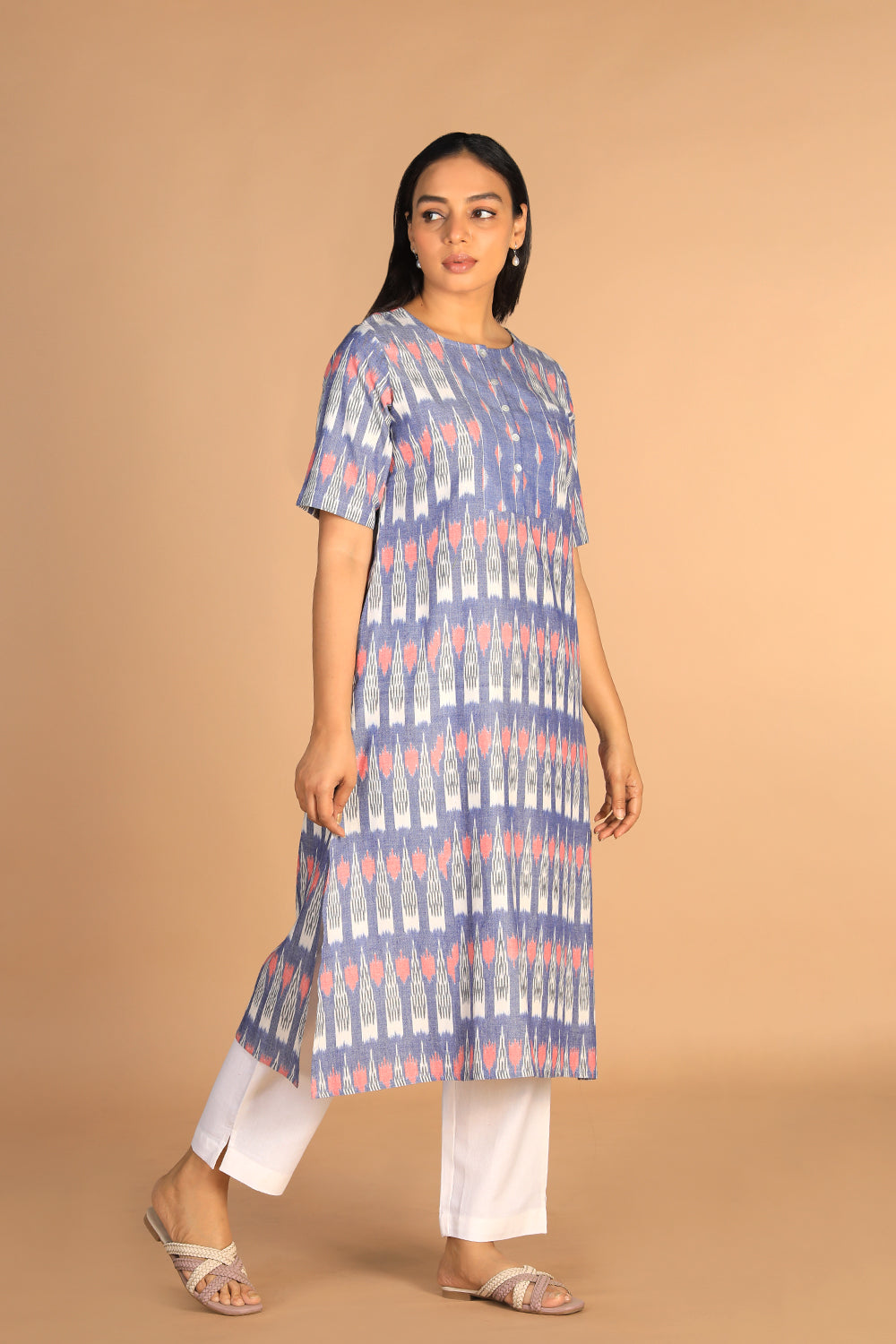 Kalanjali Ethnics Handwoven cotton pochampally Ikat kurti - view 4