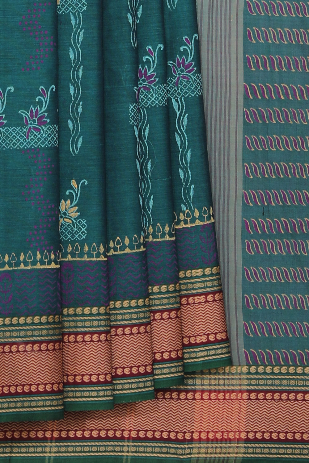Kalanjali Ethnics Hand block printed cotton saree - view 2