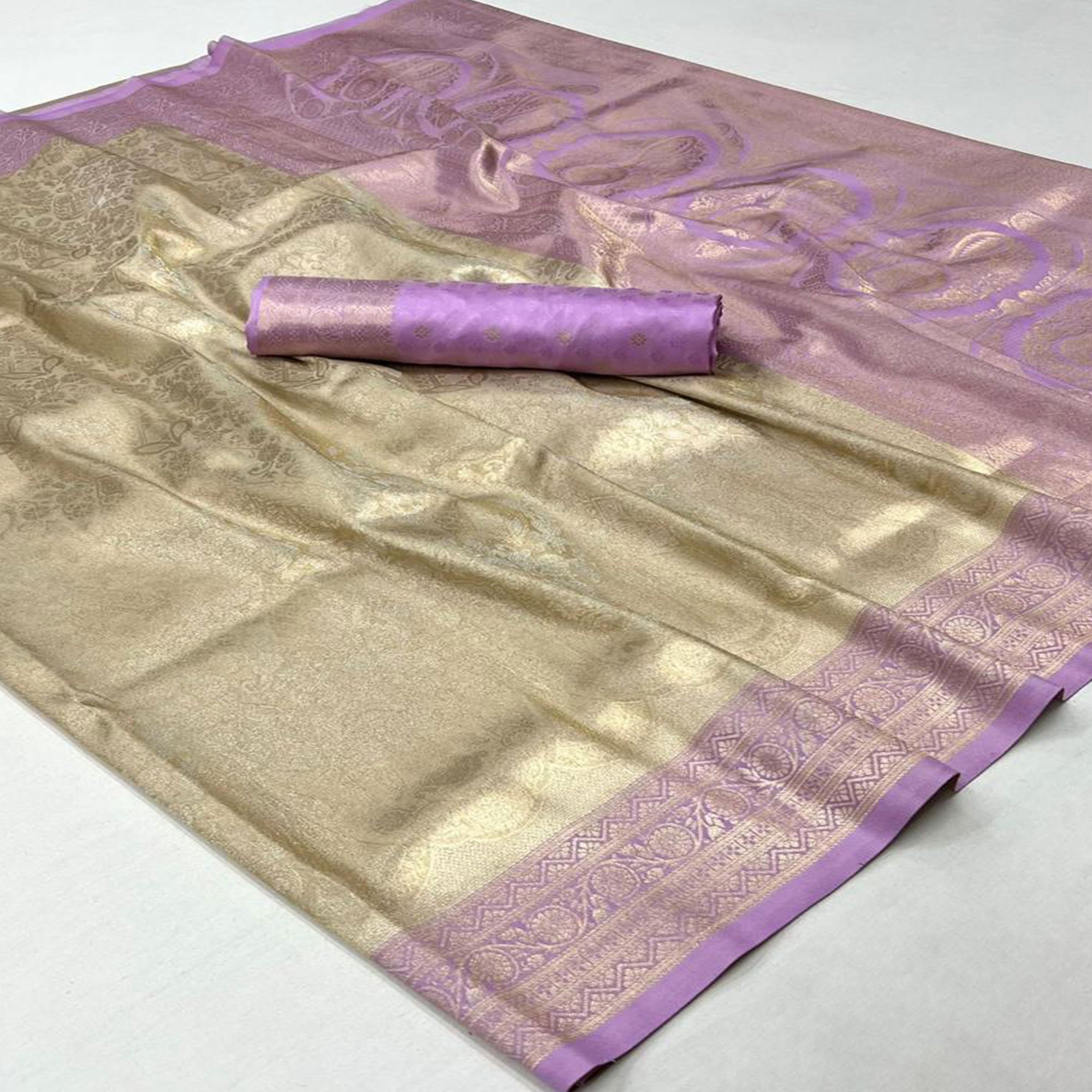 Peachmode Lavender Floral Woven Kanjivaram Silk Saree