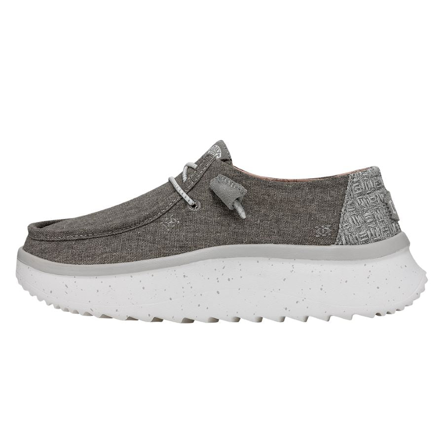 HEYDUDE shoes Wendy Peak Chambray - Walnut – Women's