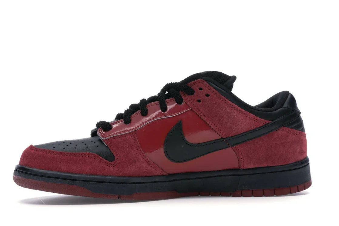 Nike SB Dunk Low 'Milli Vanilli' – Red - view 17