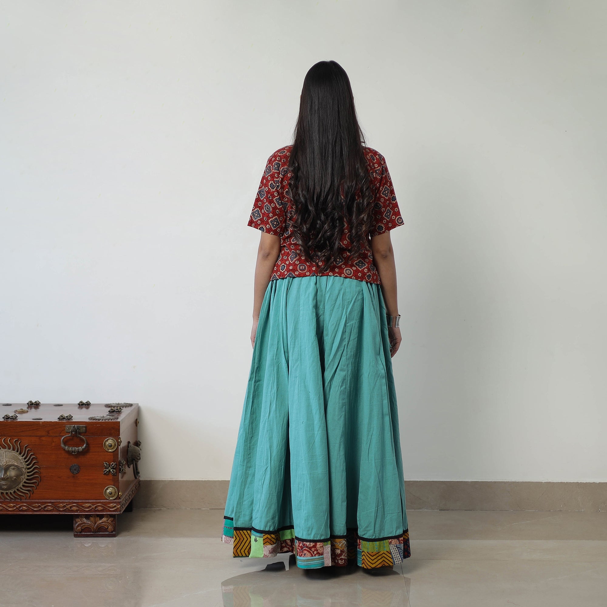 NOORI BAZAR 24 Kali Plain Cotton Skirt with Patchwork Border 03 - view 4
