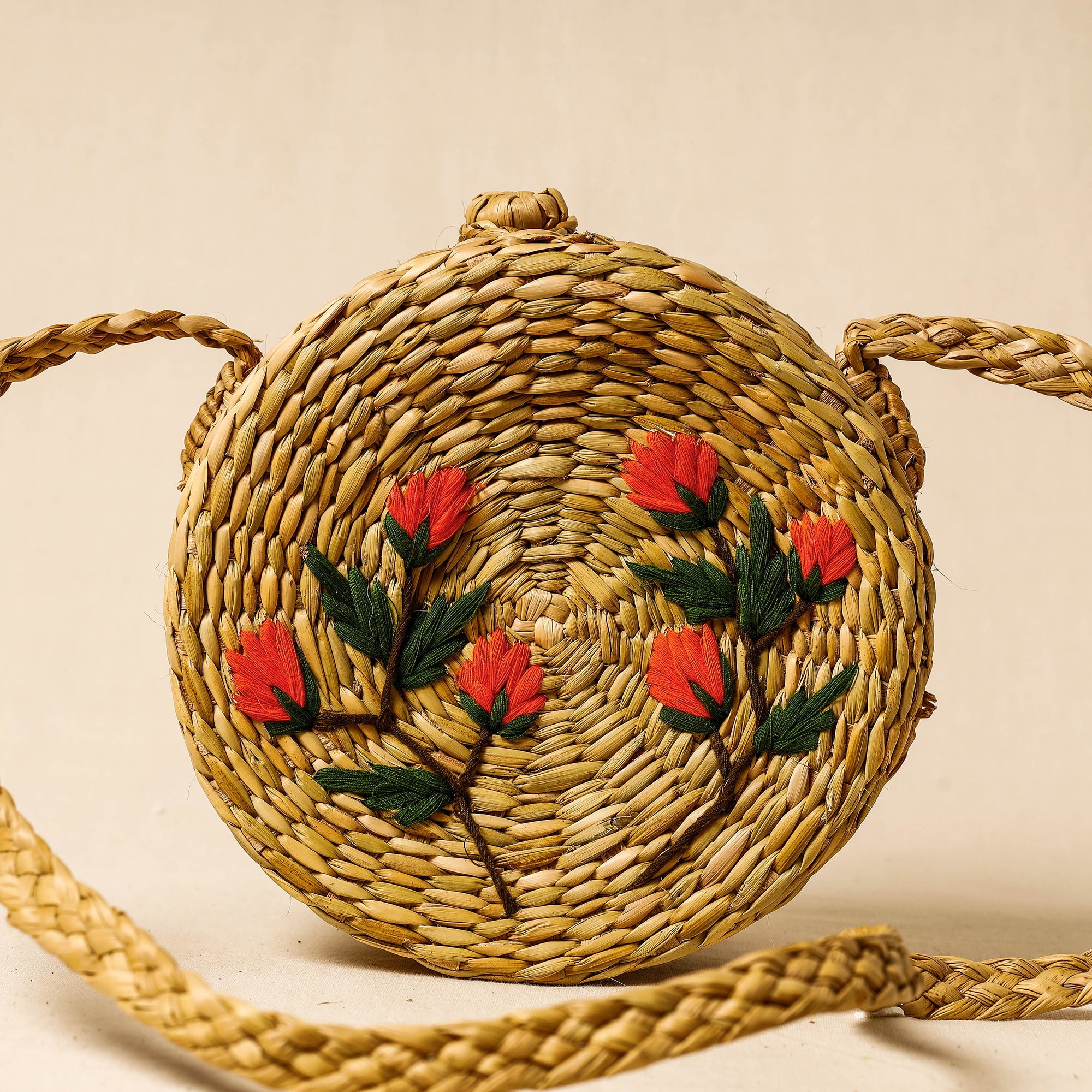 ITOKRI CRAFTS INITIATIVE Beige - Handcrafted Natural Water Reed Embroidered Sling Bag - view 2