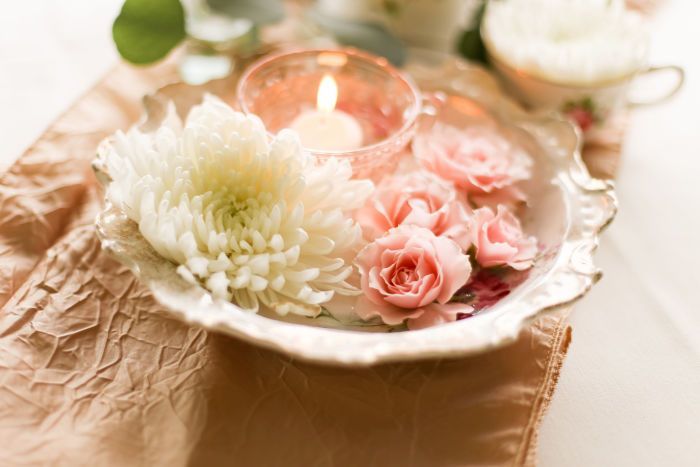 fiftyflowers.com Delicate Vintage Garden Wedding - view 3