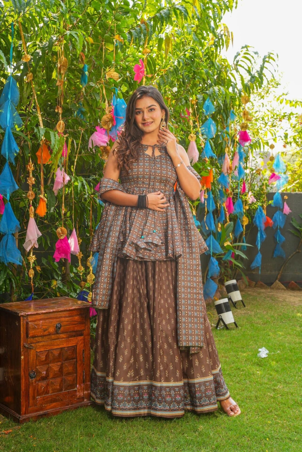 Idaho-o Falguni chanderi SHARARA SET