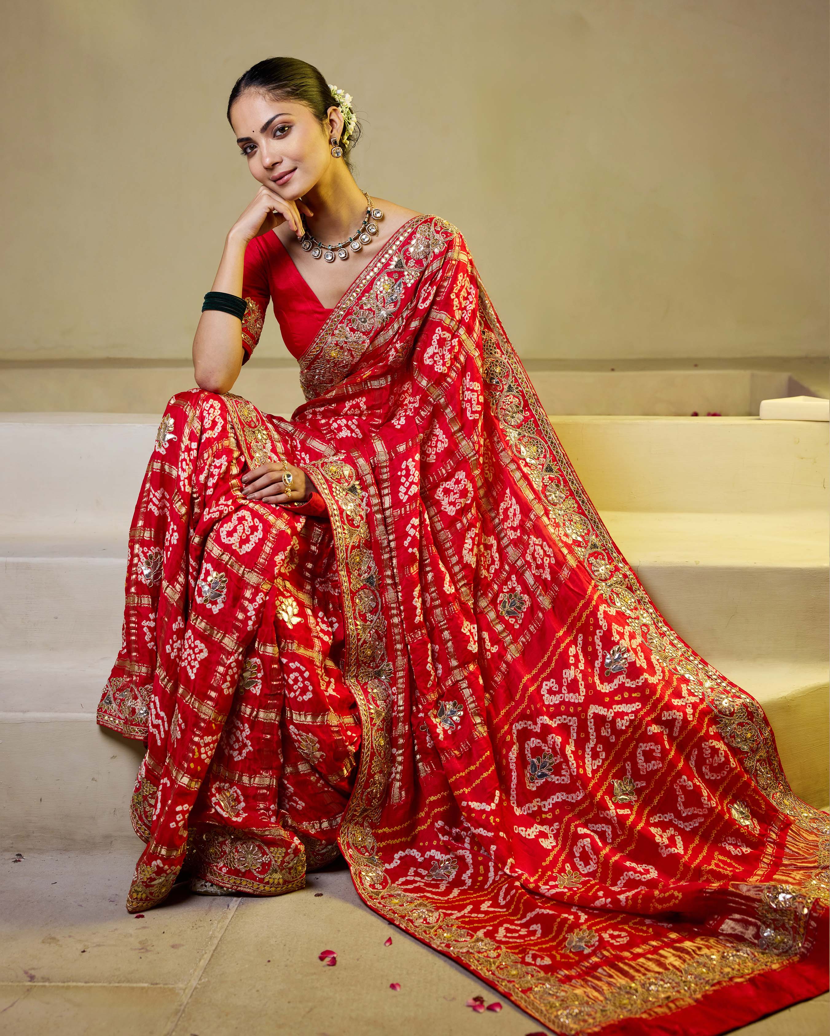 Aachho Divine Red Silk Bandhani Saree – Women's