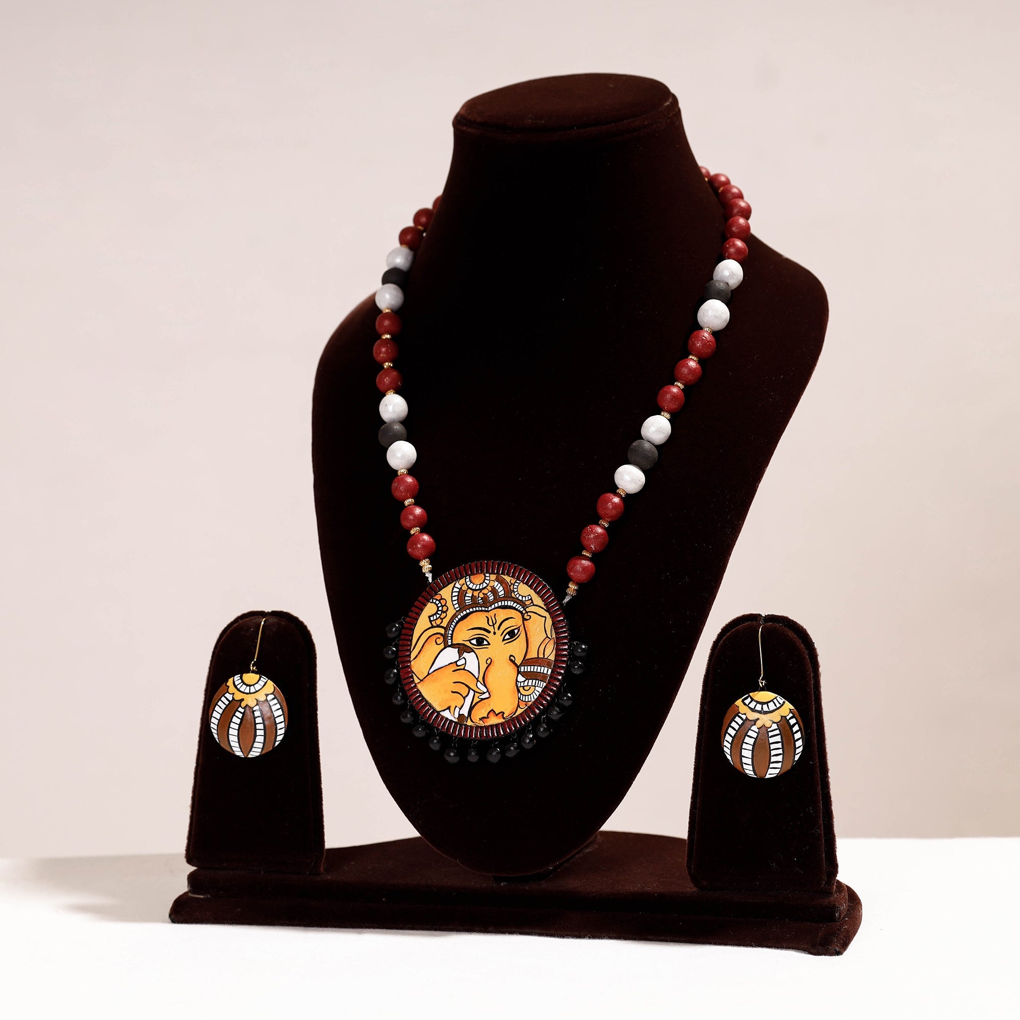 KHUSHBASH - HAPPY LOOM OF EAST Bishnupur Handpainted Terracotta Necklace Set