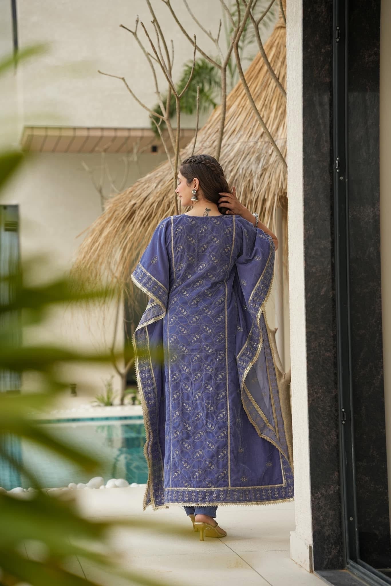 Idaho-o Flamingo chic velvet kaftan - view 5