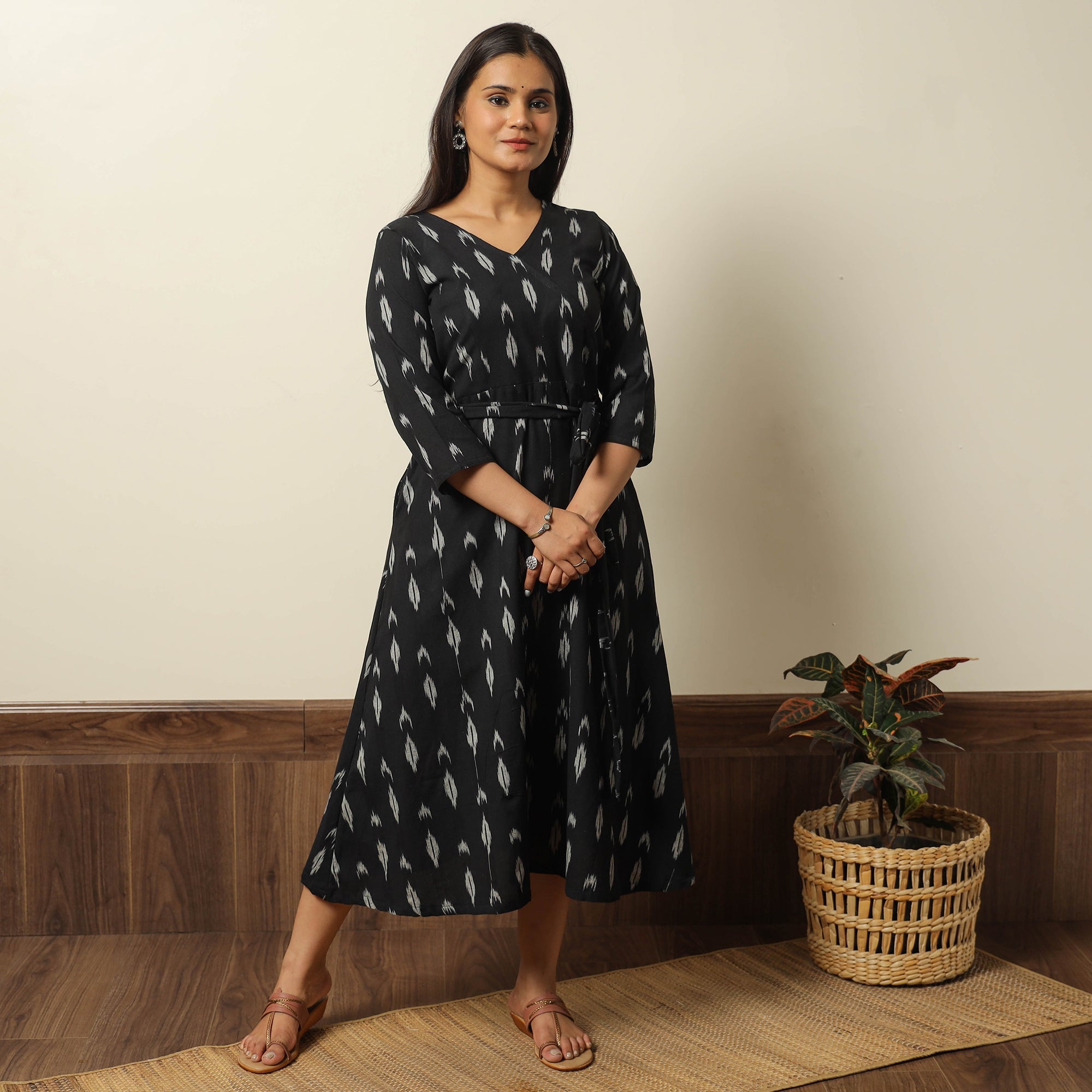 ITOKRI CASUALS Black - Pochampally Ikat Weave Cotton Dress with Belt 22 - view 2