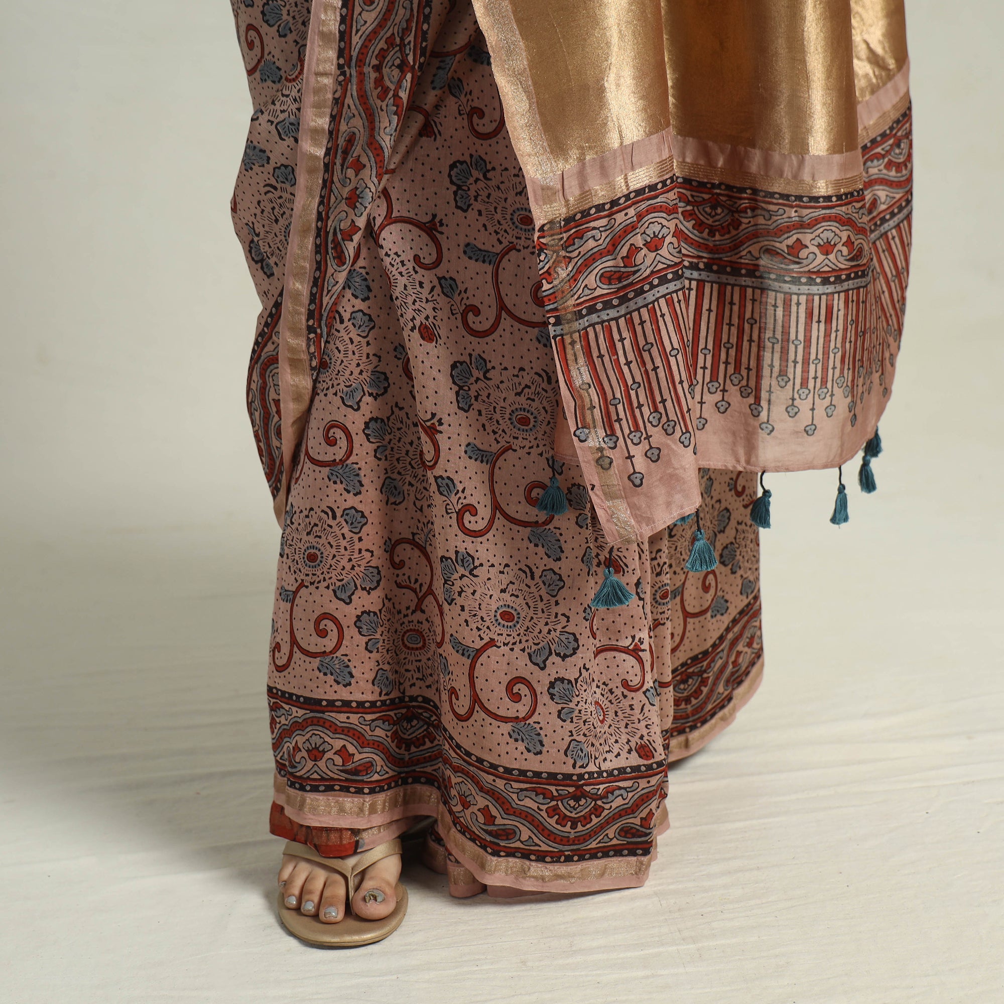 AJRAKH BY JABBAR KHATRI Brown - Chanderi Silk Block Printed Ajrakh Saree 07 - view 6