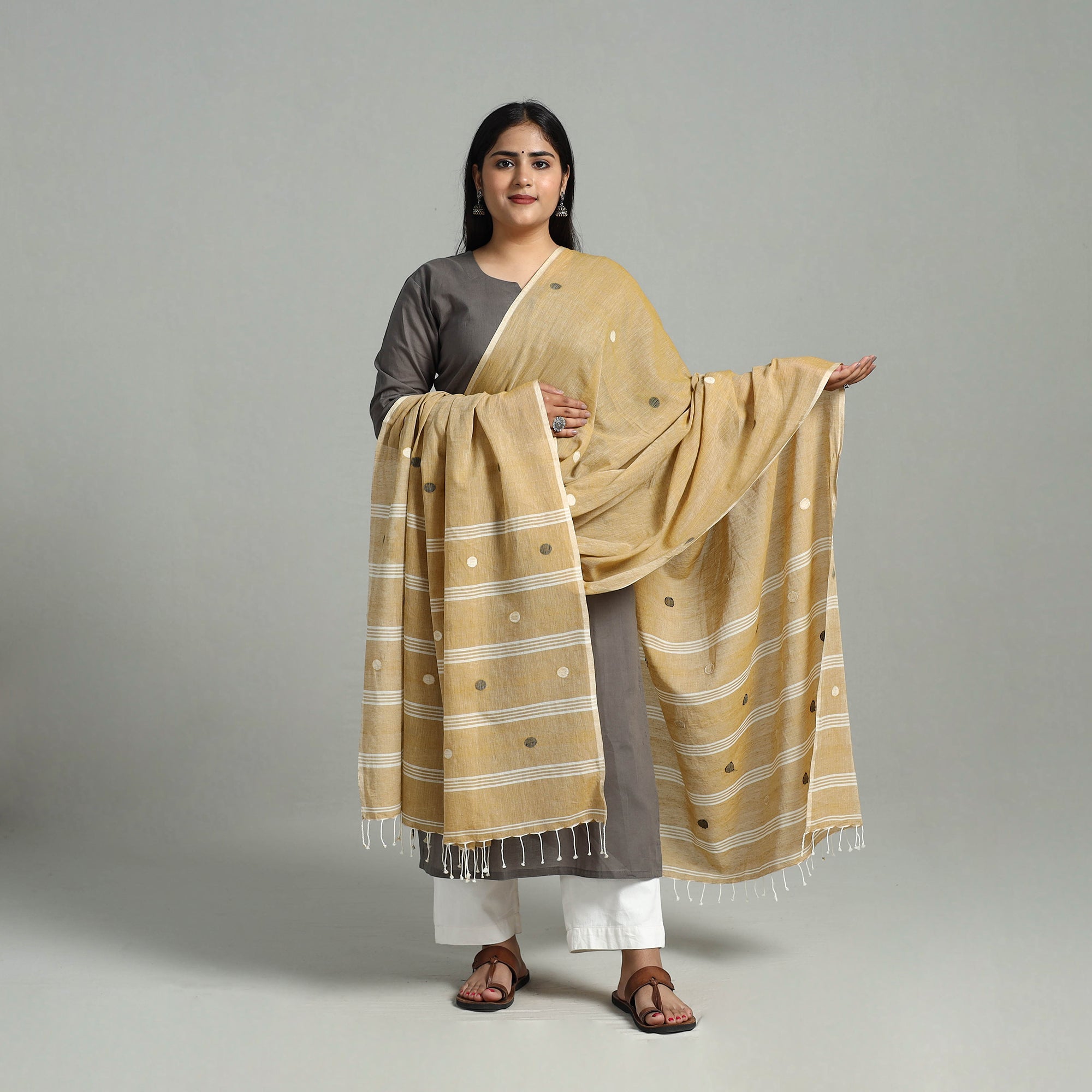 KHUSHBASH - HAPPY LOOM OF EAST Beige - Handloom Cotton Burdwan Jamdani Dupatta 01