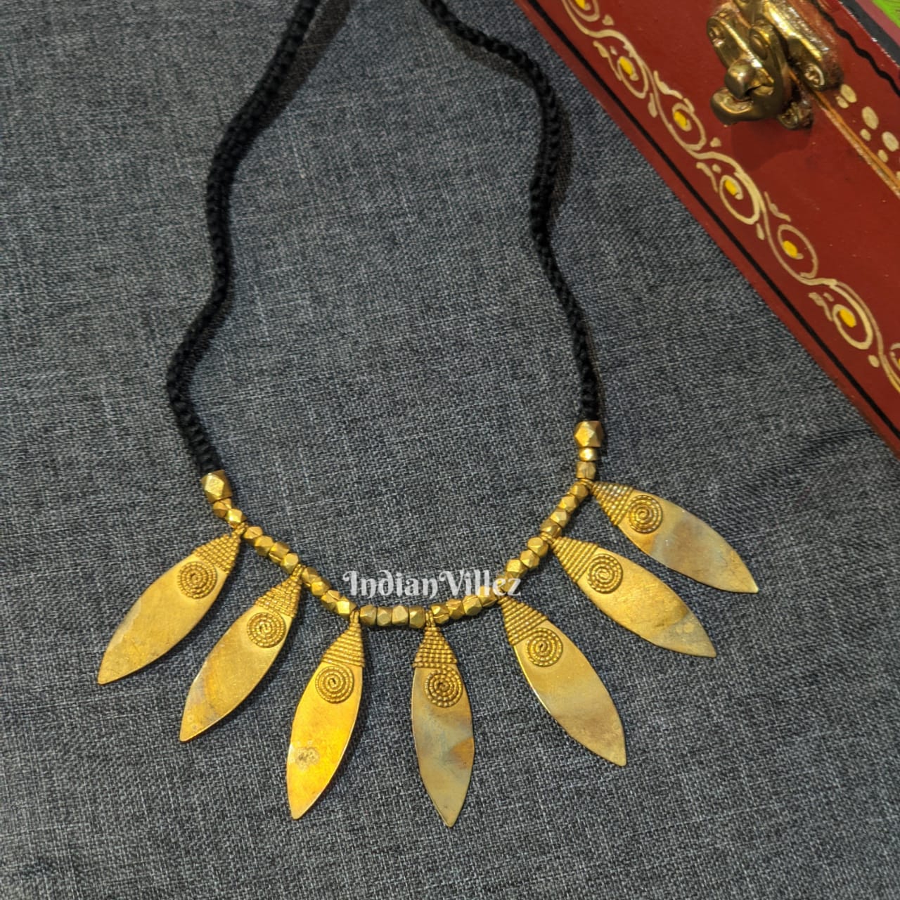 IndianVillèz Leaf Design Handmade Dhokra Jewellery