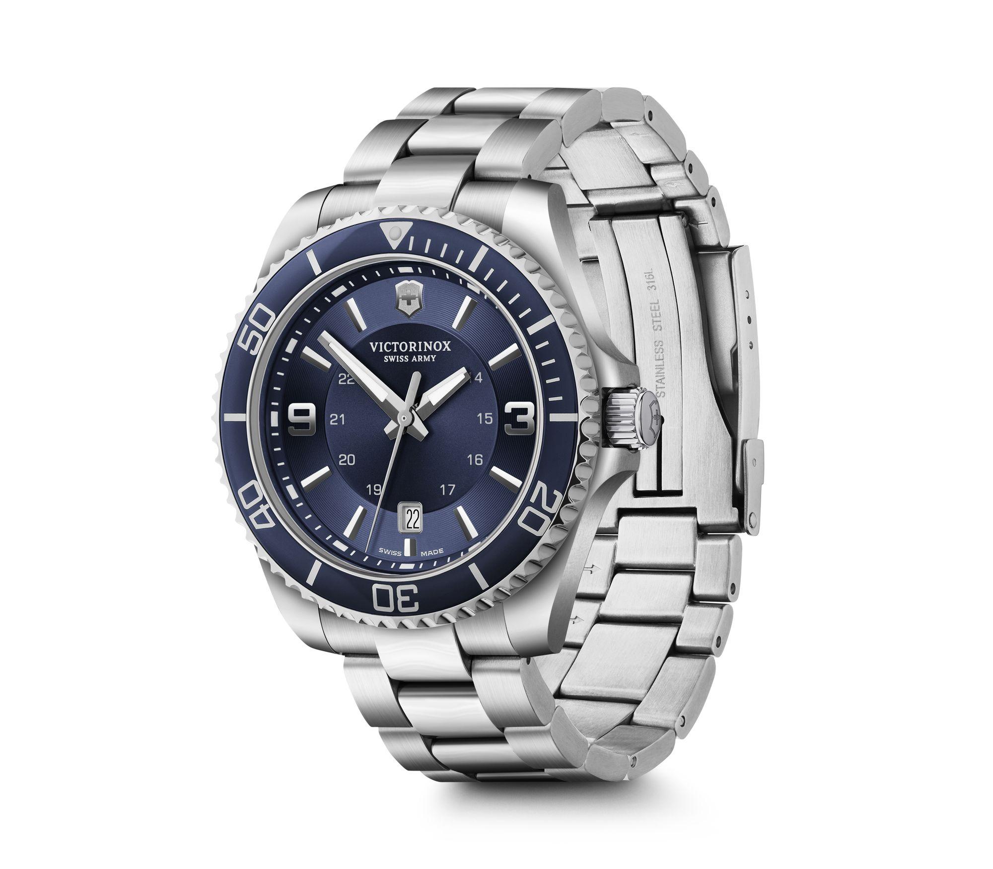 Victorinox Maverick Large Blue Dial Men 43mm - view 2