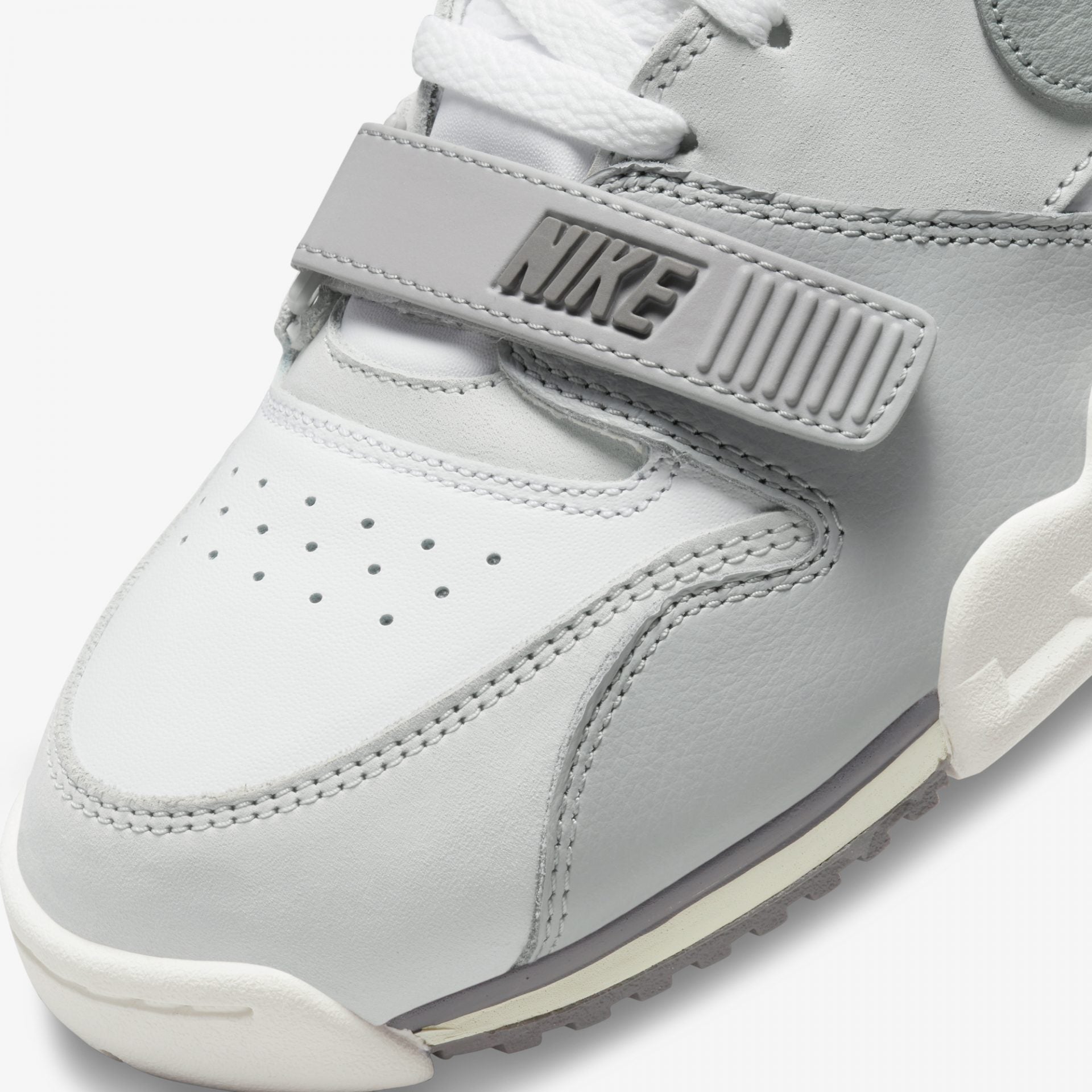 Nike | AIR TRAINER 1 { PHOTON DUST/LIGHT SMOKE - view 3
