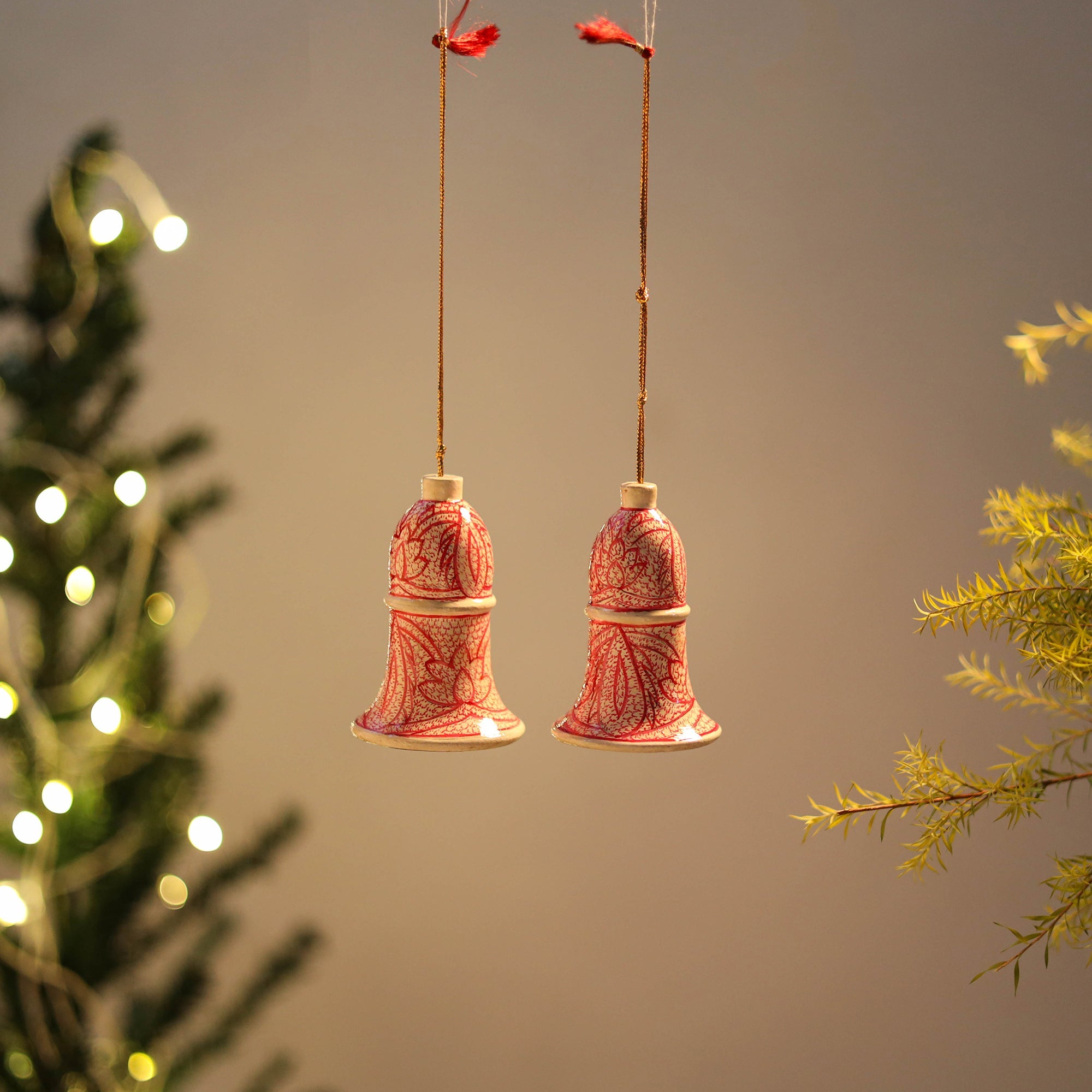Christmas ornament set – CRAFTVERA Bell - Kashmir Handpainted Christmas Ornament (Set of 2) 17