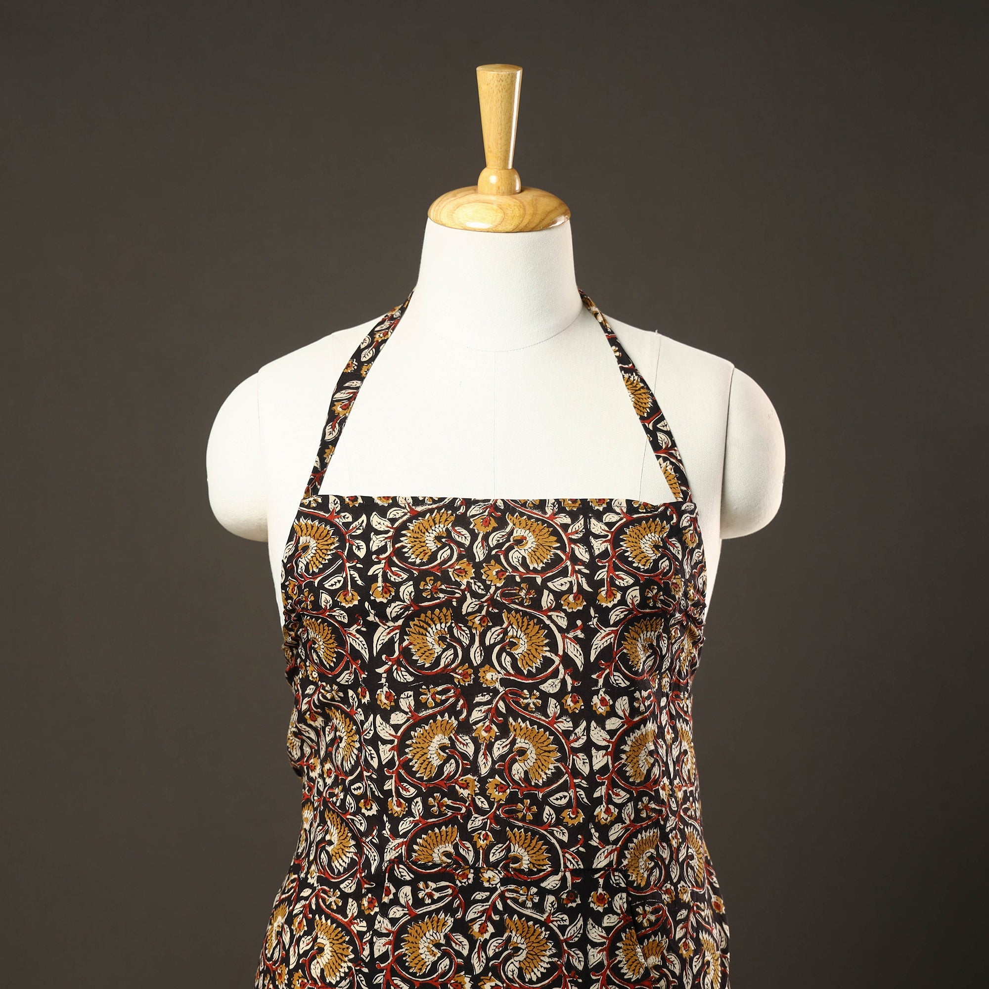 ITOKRI CRAFTS INITIATIVE Bagru Block Printed Cotton Apron with Pocket 36 - view 2