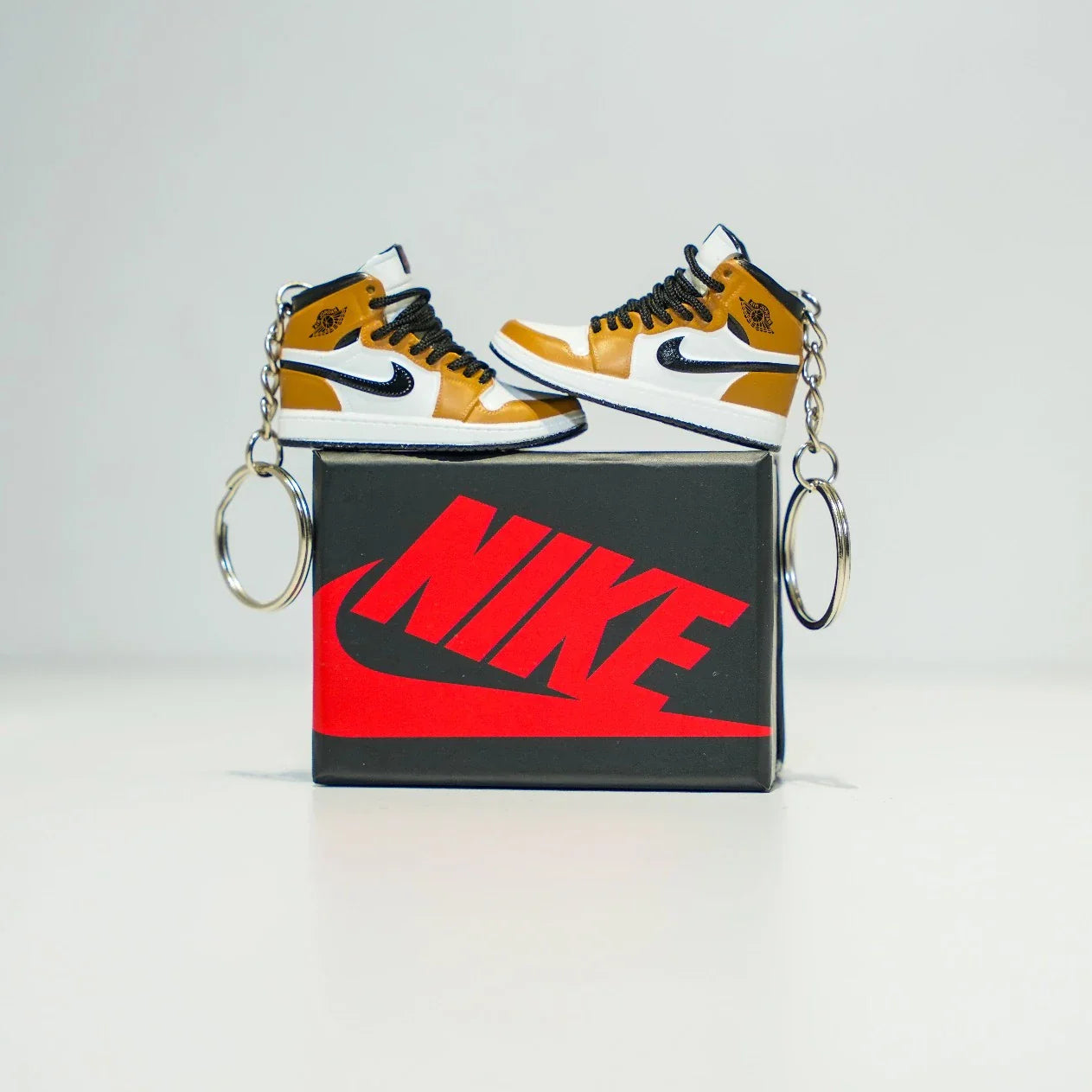 Kicks Machine 3D Sneaker Keychain With Box - AJ1 Rookie of the Year