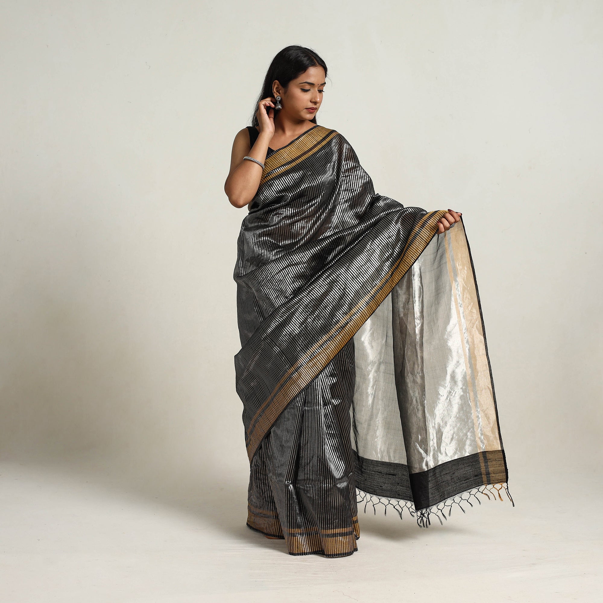 ITOKRI CRAFTS INITIATIVE Black - Festive Desi Tussar Silk Bhagalpuri Handloom Saree 04 - view 2