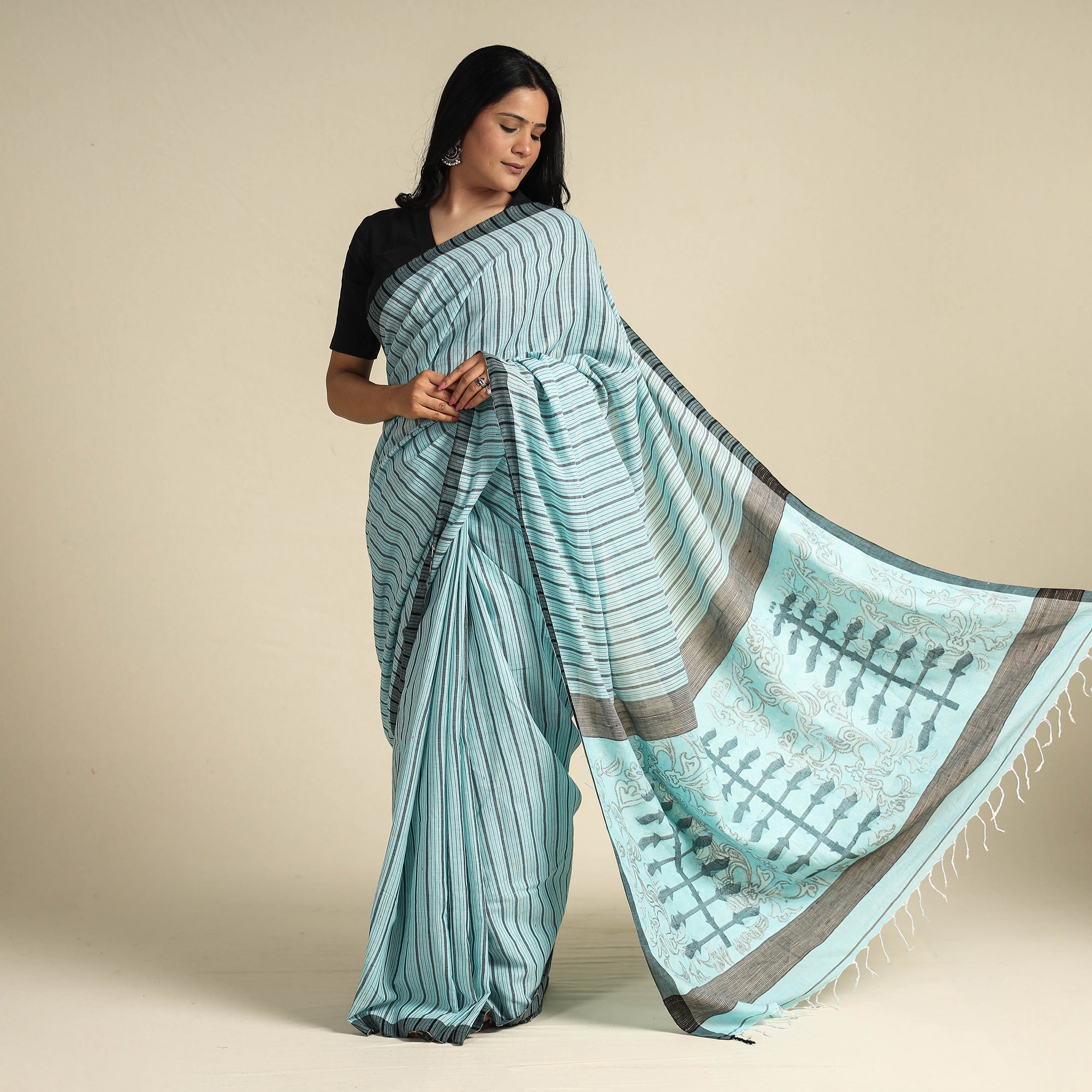 KHUSHBASH - HAPPY LOOM OF EAST Blue - Bengal Kantha Hand Embroidery Handloom Cotton Saree with Tassels 09