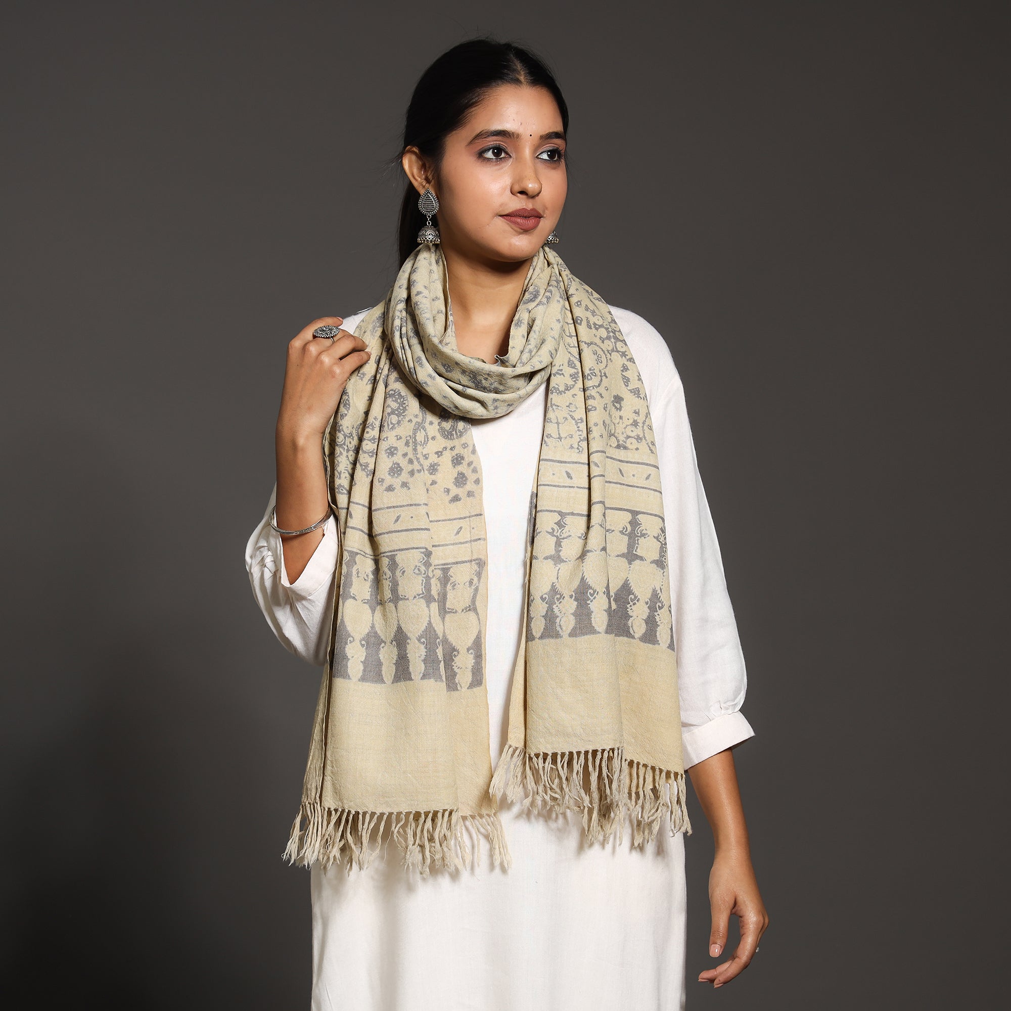 VANKAR BHIMJI KANJI Beige - Kutch Handwoven Block Print Wool Ajrakh Stole