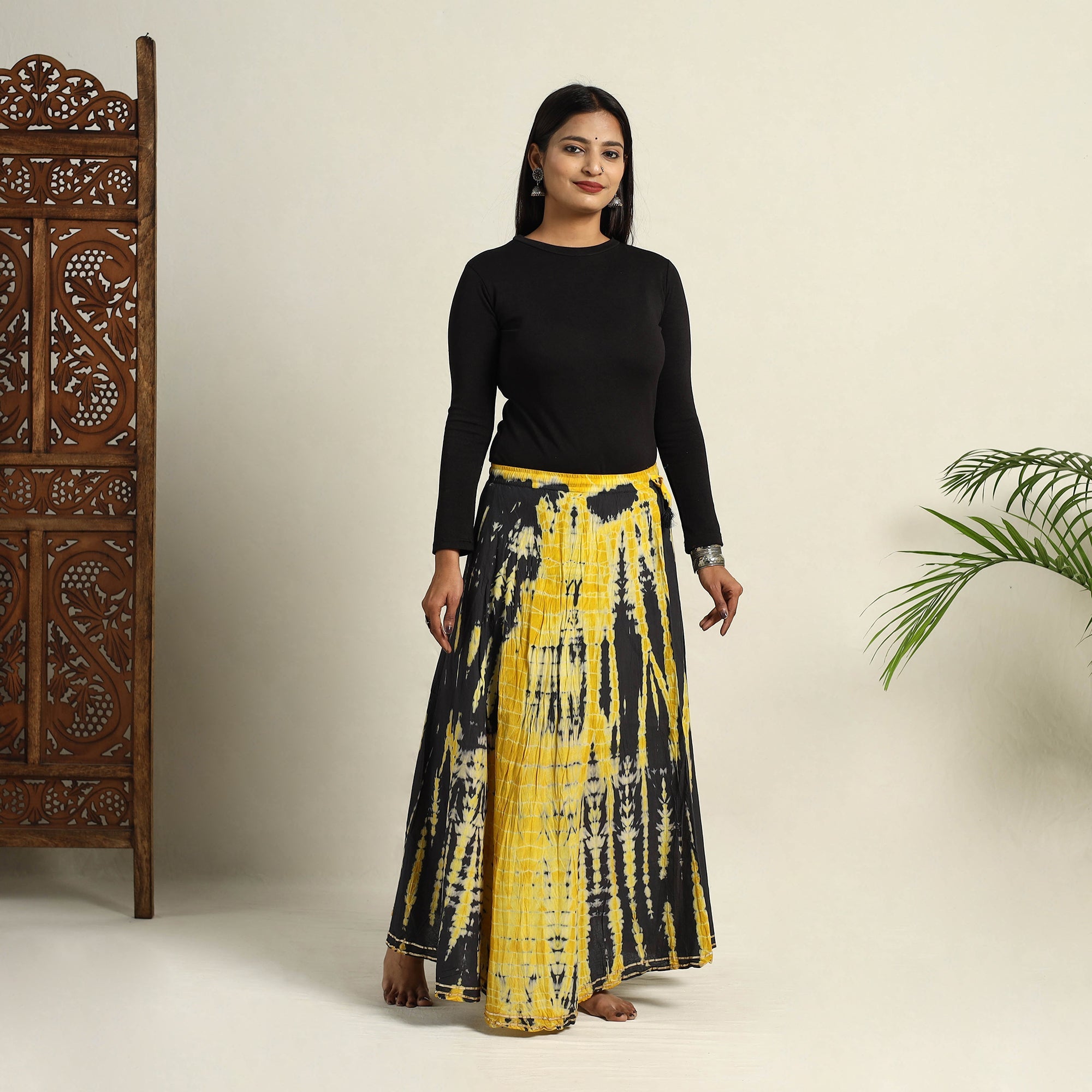 ARTISAN HAND BLOCK PRINTS Black - Cotton Long Shibori Tie-Dye Skirt 07